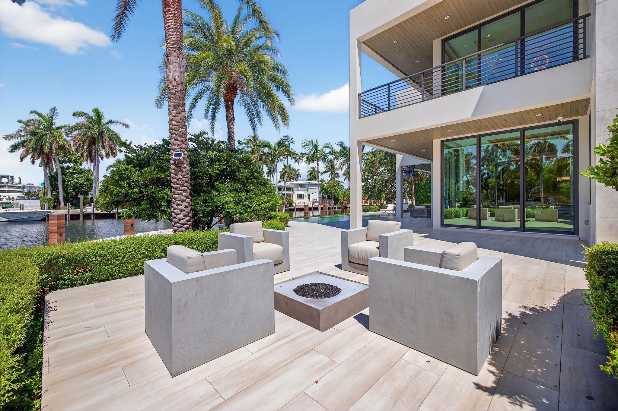 1 Royal Palm Drive, Fort Lauderdale, FL 33301