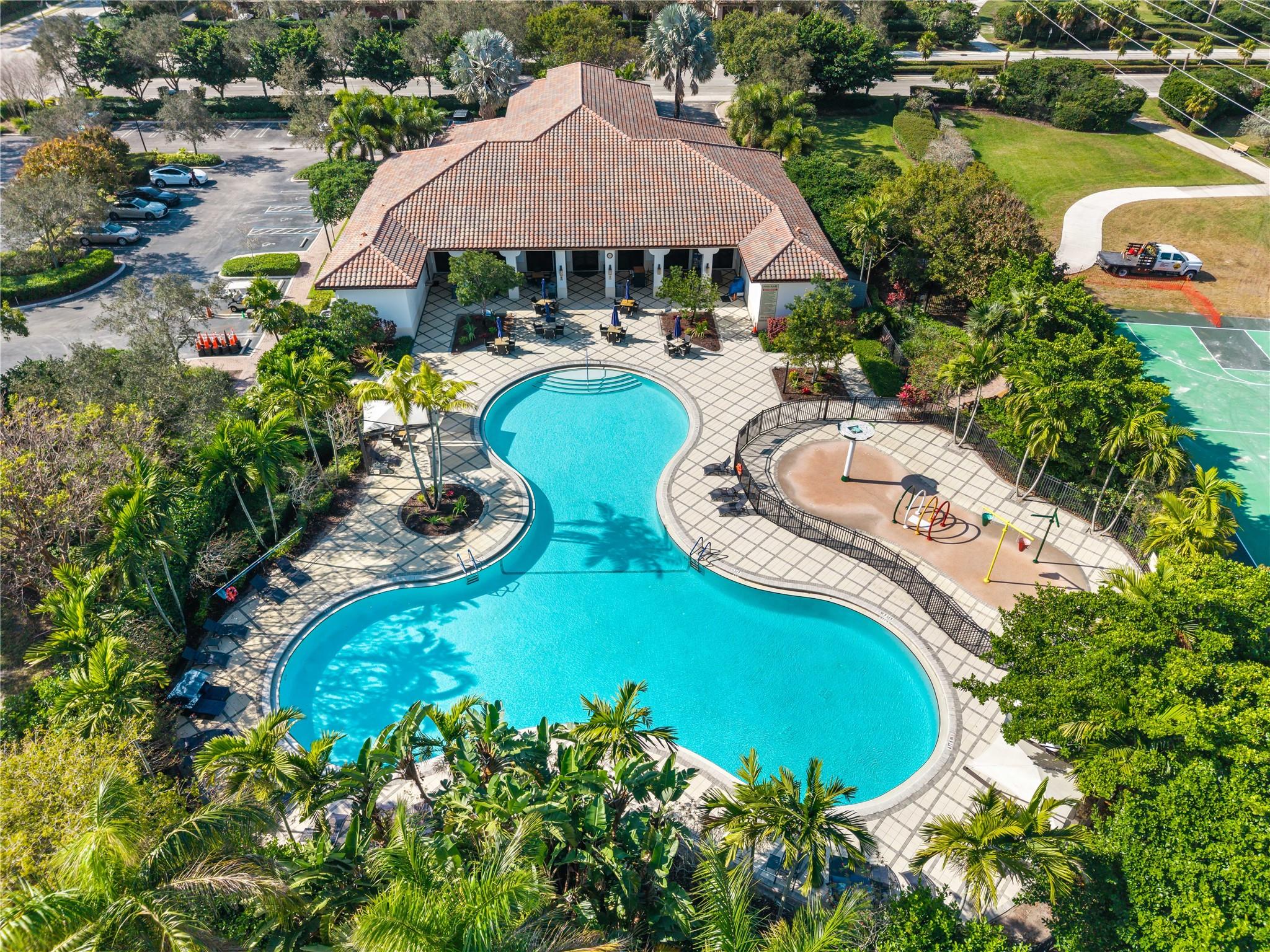 Monterra community Pool