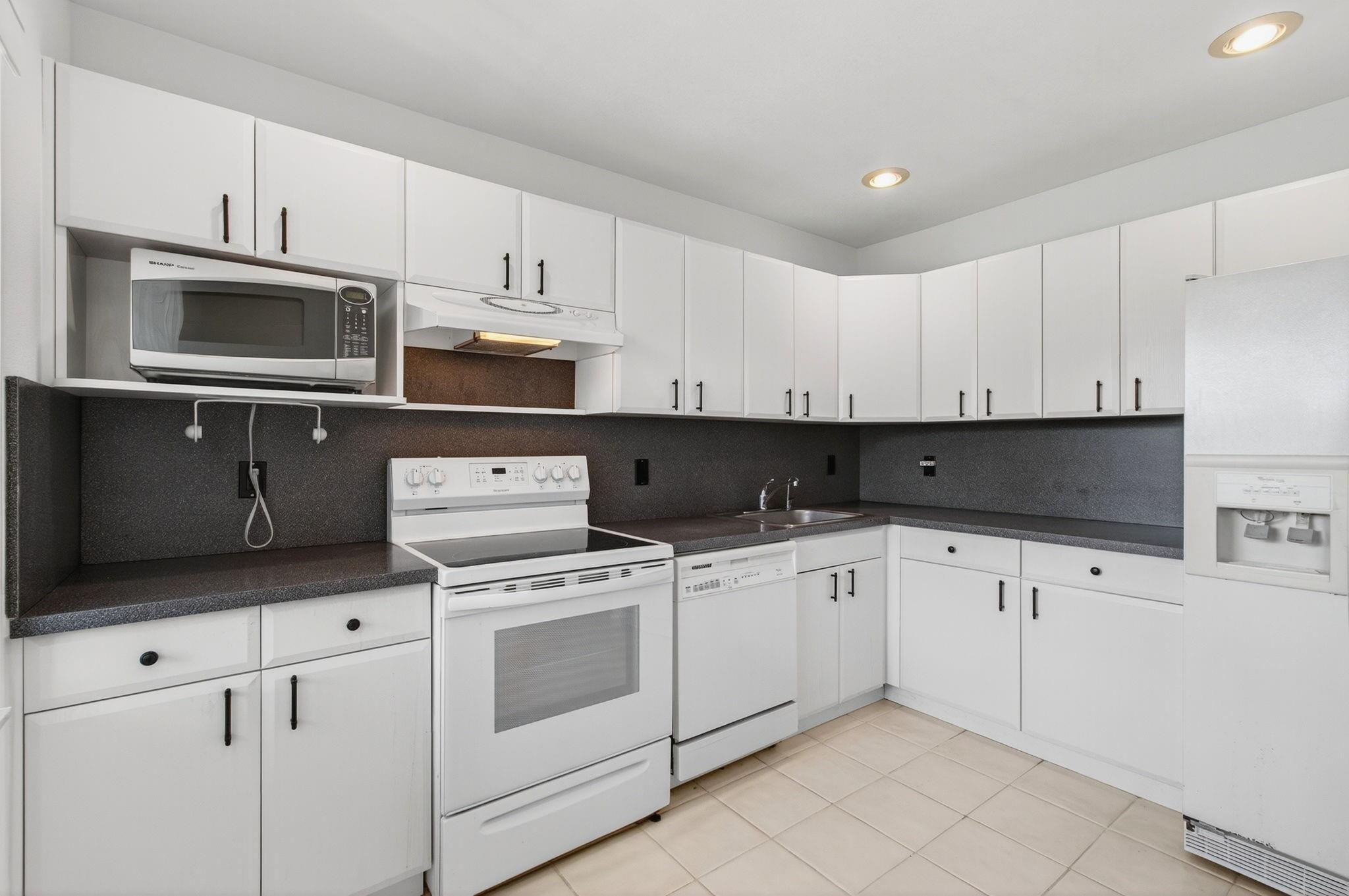 Photo for 9283 Vista Del Lago, 37-J, Boca Raton, FL 33428 - Listing #FX-10520430 9283 Vista Del Lago, 37-J, Boca Raton, FL 33428