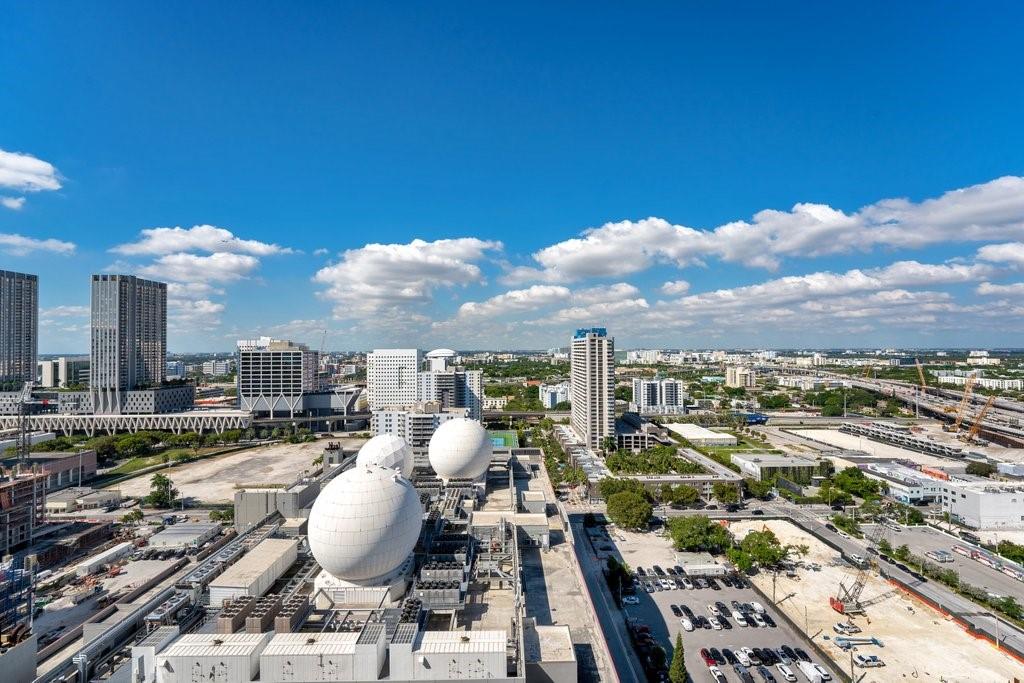 851 NE 1st Avenue 2202, Miami, FL 33132