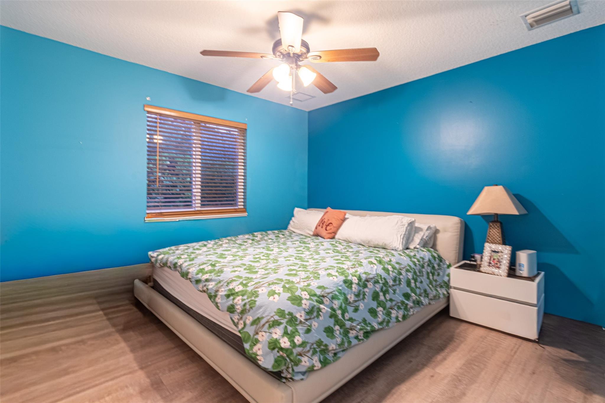 5062 Kensington Circle, Coral Springs, FL 33076