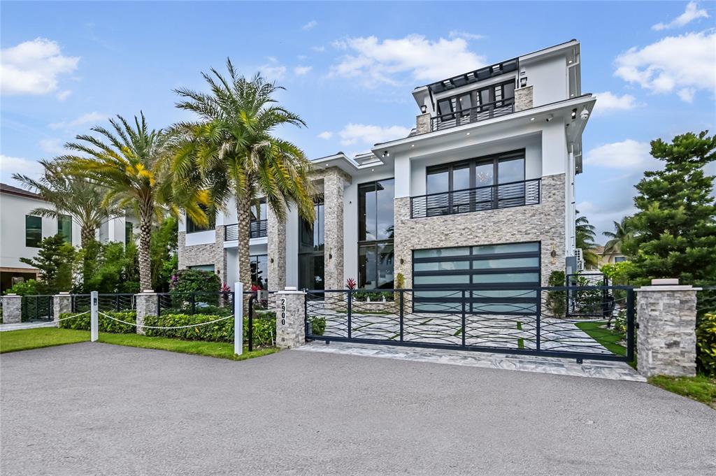 2900 NE 8 Avenue, Boca Raton, FL 33431