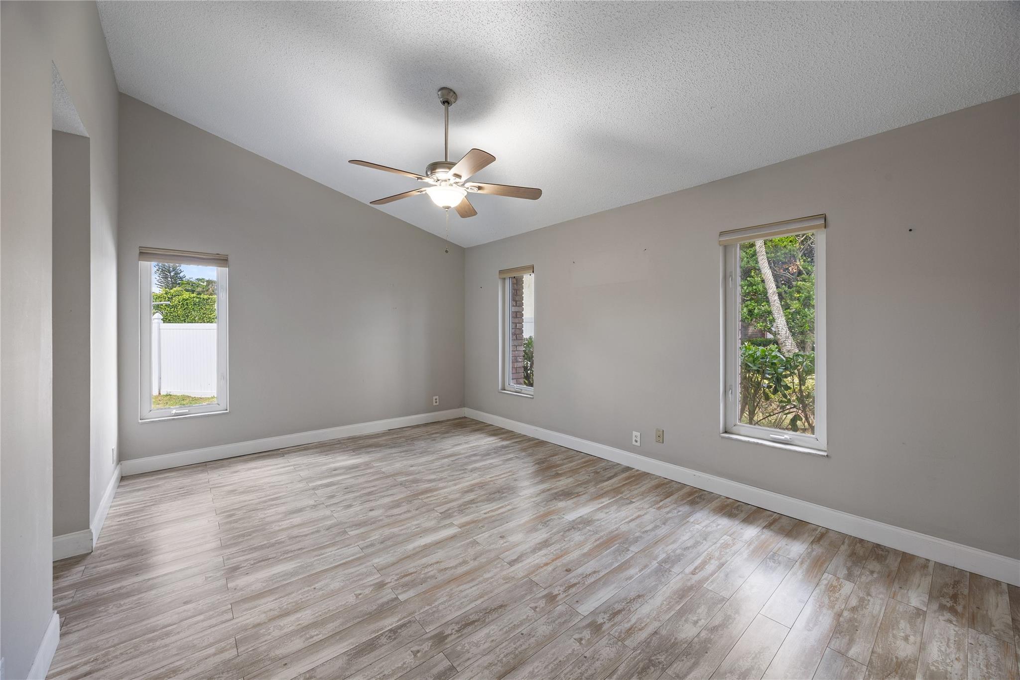 5302 NW 64th Way, Coral Springs, FL 33067