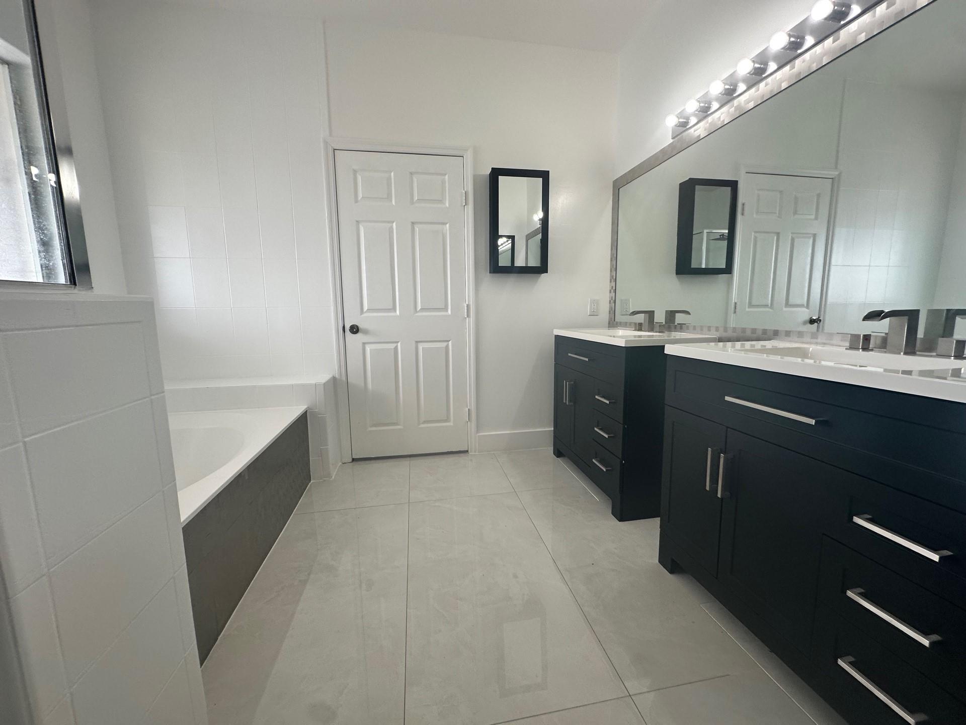 14024 SW 132nd Avenue, Miami, FL 33186