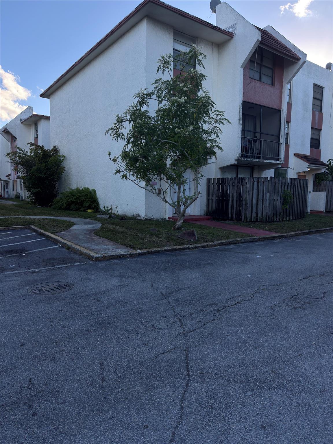 Photo for 1794 NW 55th Avenue, 103 103, Lauderhill, FL 33313 - listing #FX-10537120 1794 NW 55th Avenue, 103 103, Lauderhill, FL 33313
