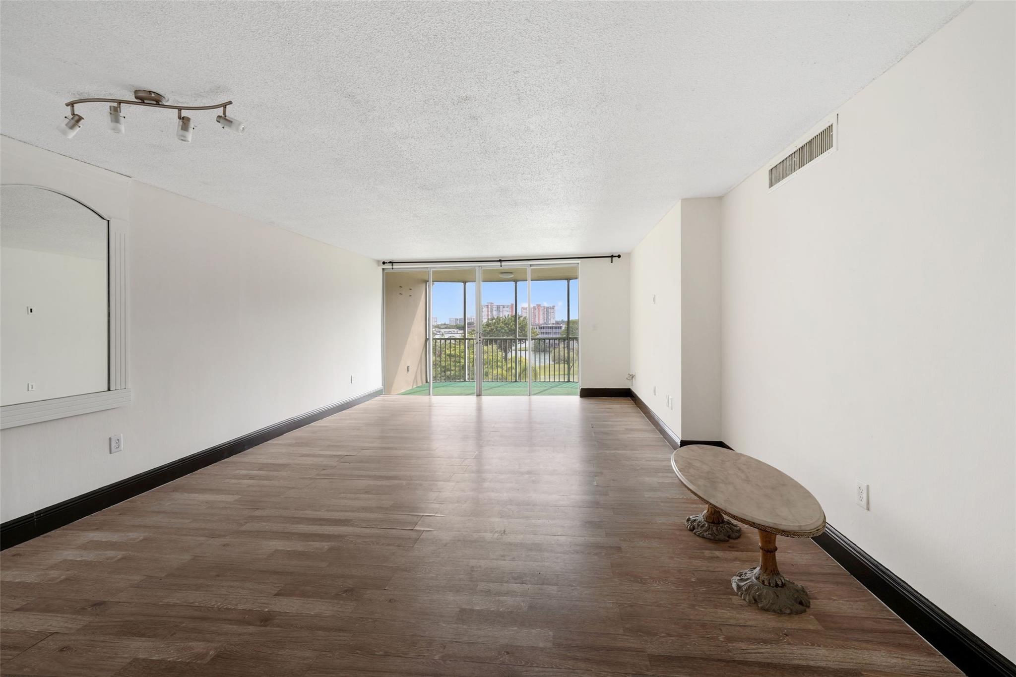 Photo for 1750 NE 191st Street, 519, Miami, FL 33179 - Listing #FX-10506230 1750 NE 191st Street, 519, Miami, FL 33179