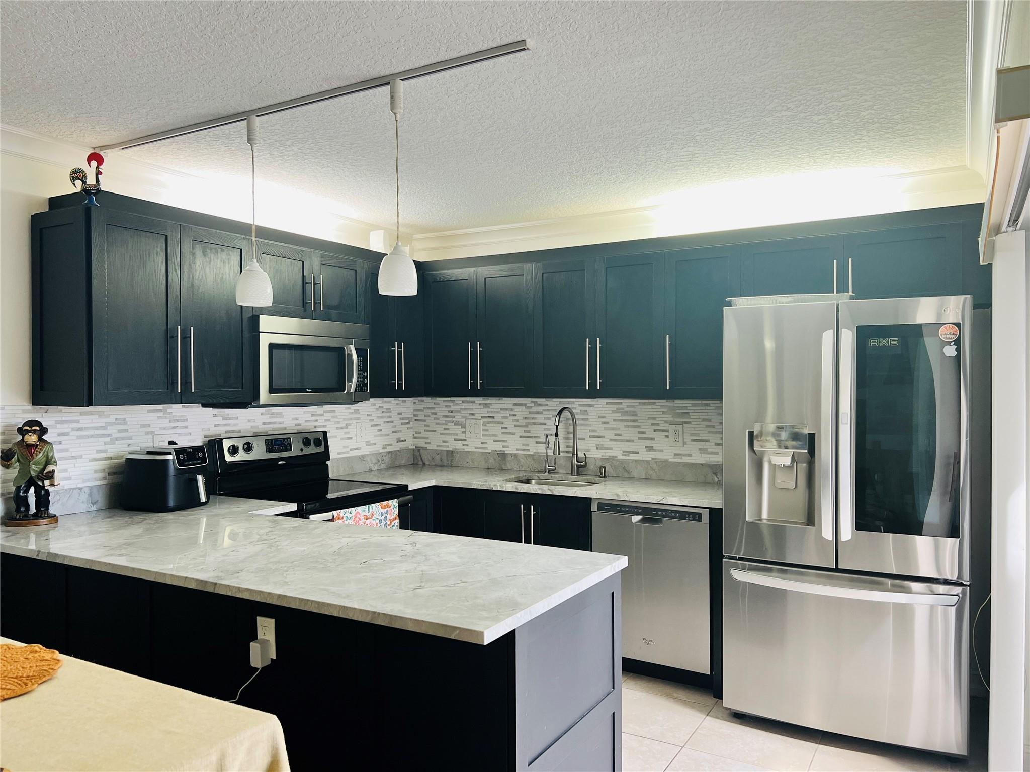 Photo for 2852 Waterford Drive, 2852, Deerfield Beach, FL 33442 - listing #FX-10536450 2852 Waterford Drive, 2852, Deerfield Beach, FL 33442