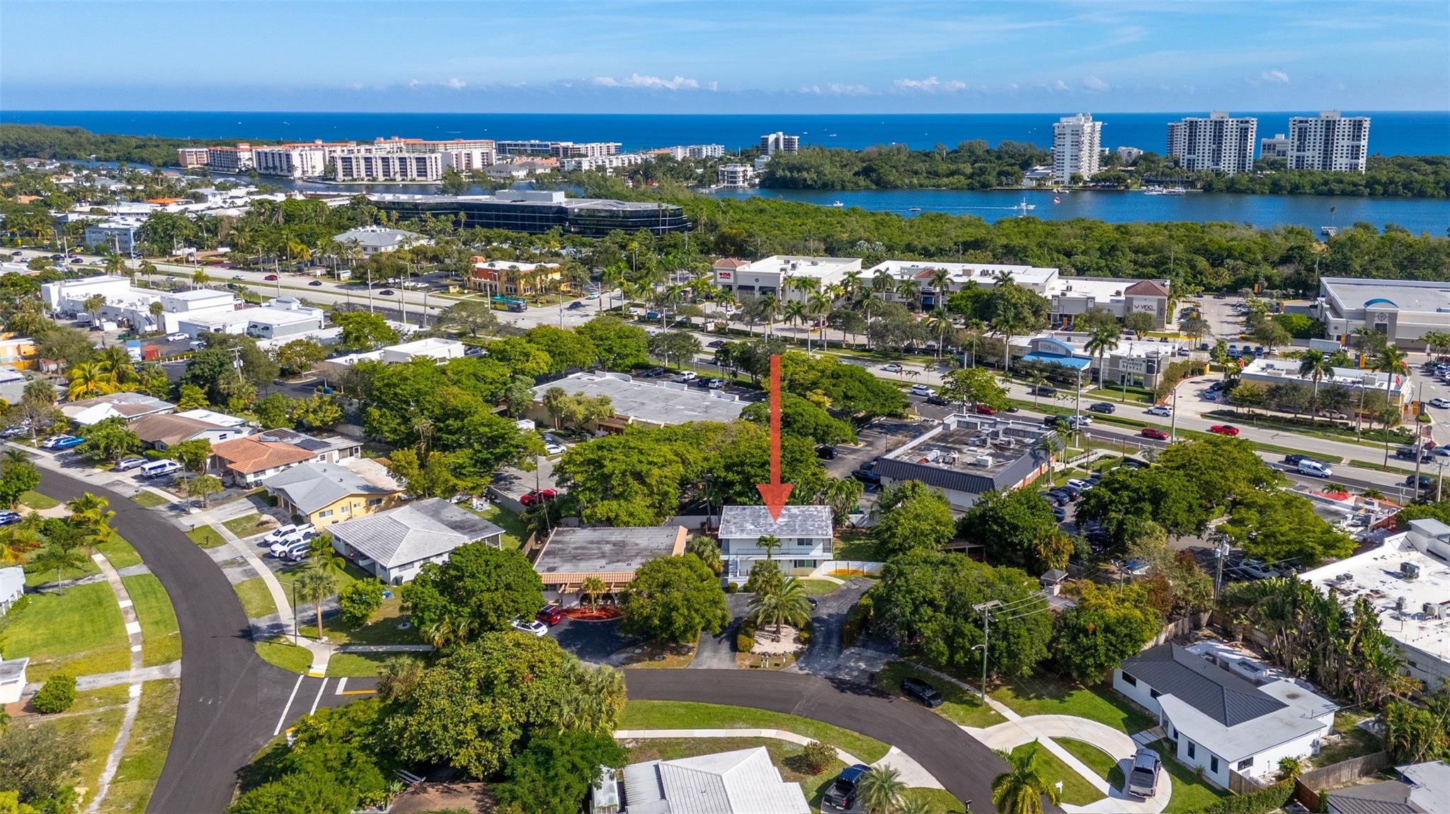 Convenient to shops, ocean/beach highways and more!