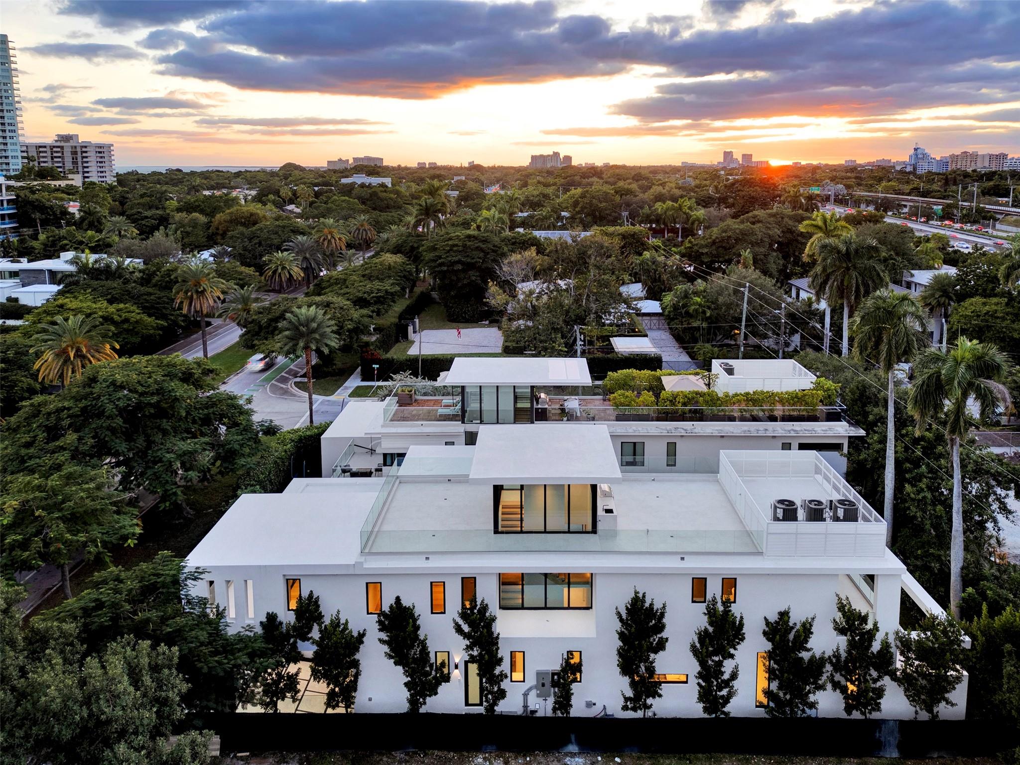 2130 S Miami Avenue, Miami, FL 33129