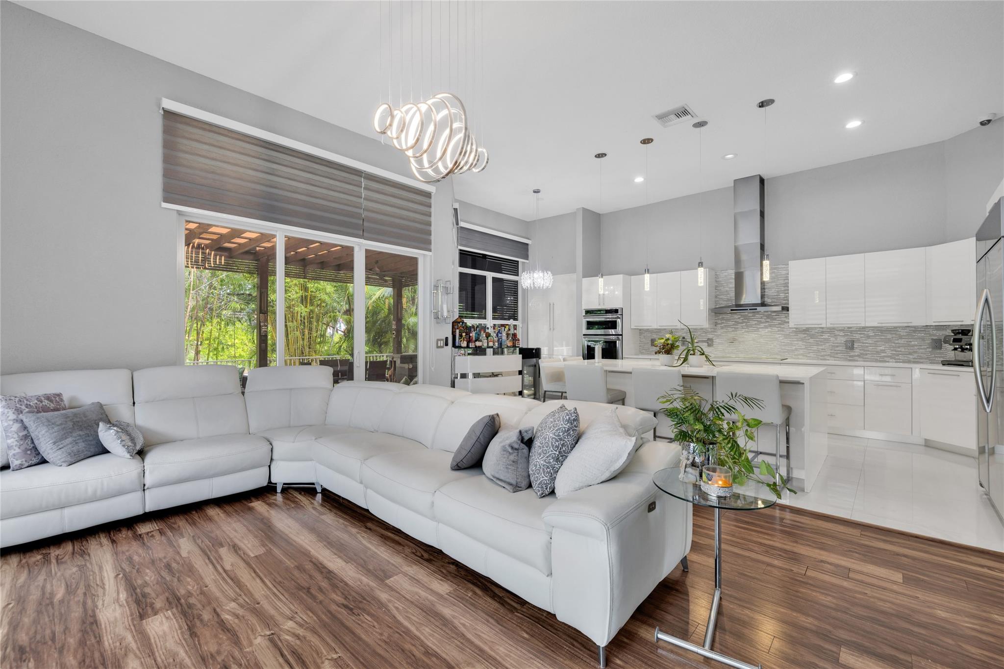 385 NW 118th Avenue, Coral Springs, FL 33071