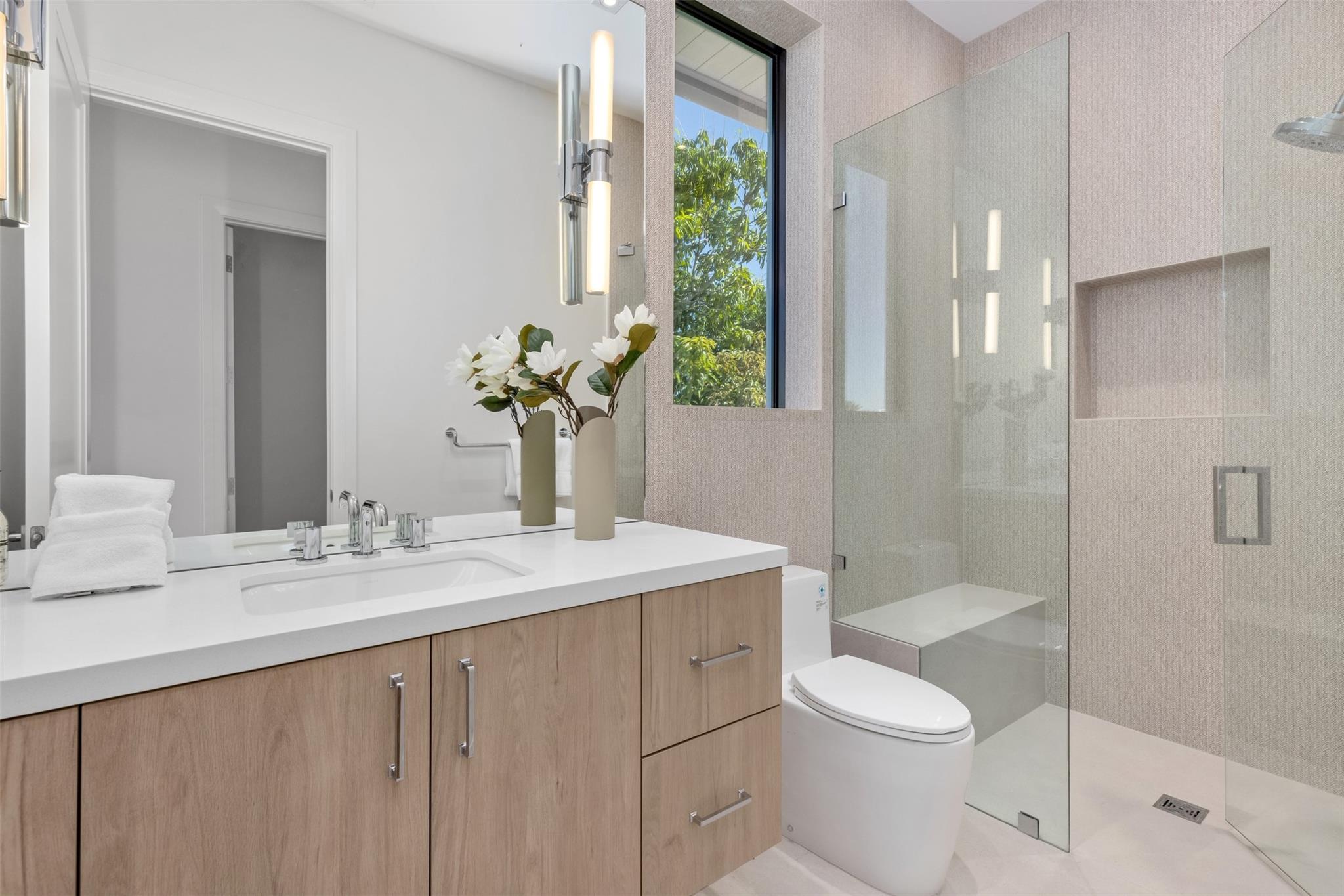 32 Seneca Road, Fort Lauderdale, FL 33308