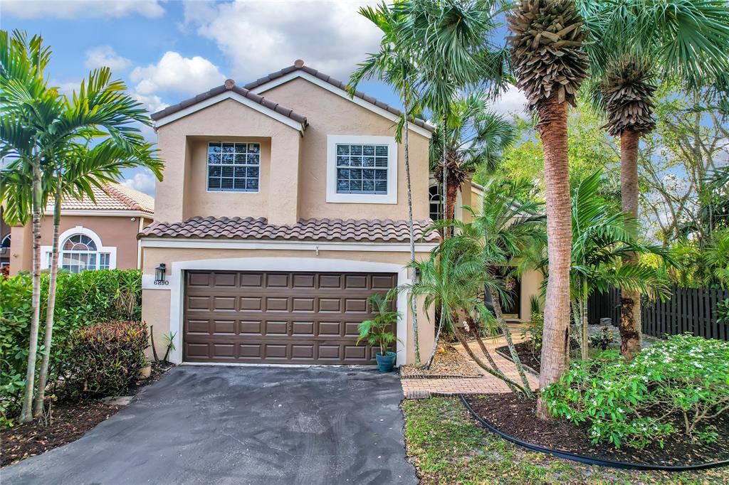 Photo for 6890 NW 75th Court, Parkland, FL 33067 - Listing #FX-10427148 4/3 pool home on private lot in gated community