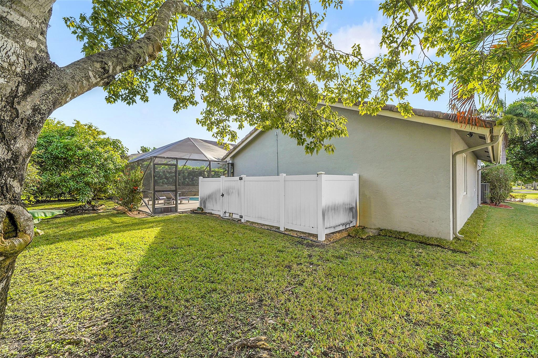 4983 NW 107th Avenue, Coral Springs, FL 33076