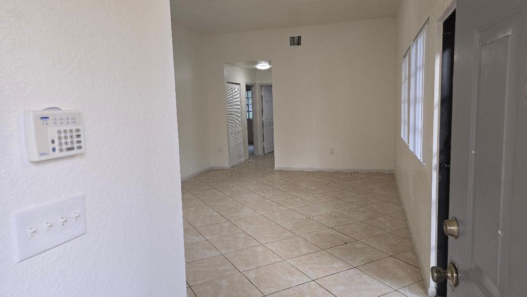 2801 Riverside Drive 208, Coral Springs, FL 33065