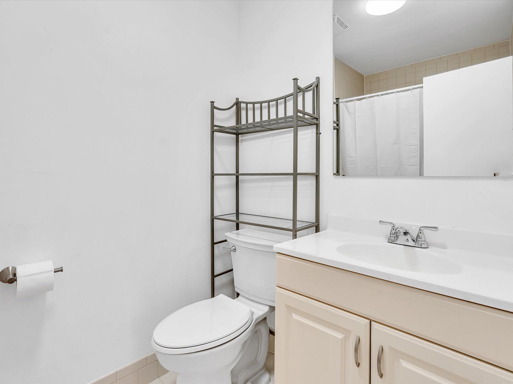 8911 NW 28th Drive E, Coral Springs, FL 33065