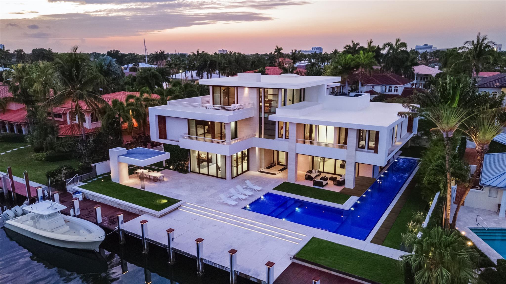 10 Pelican Drive, Fort Lauderdale, FL 33301