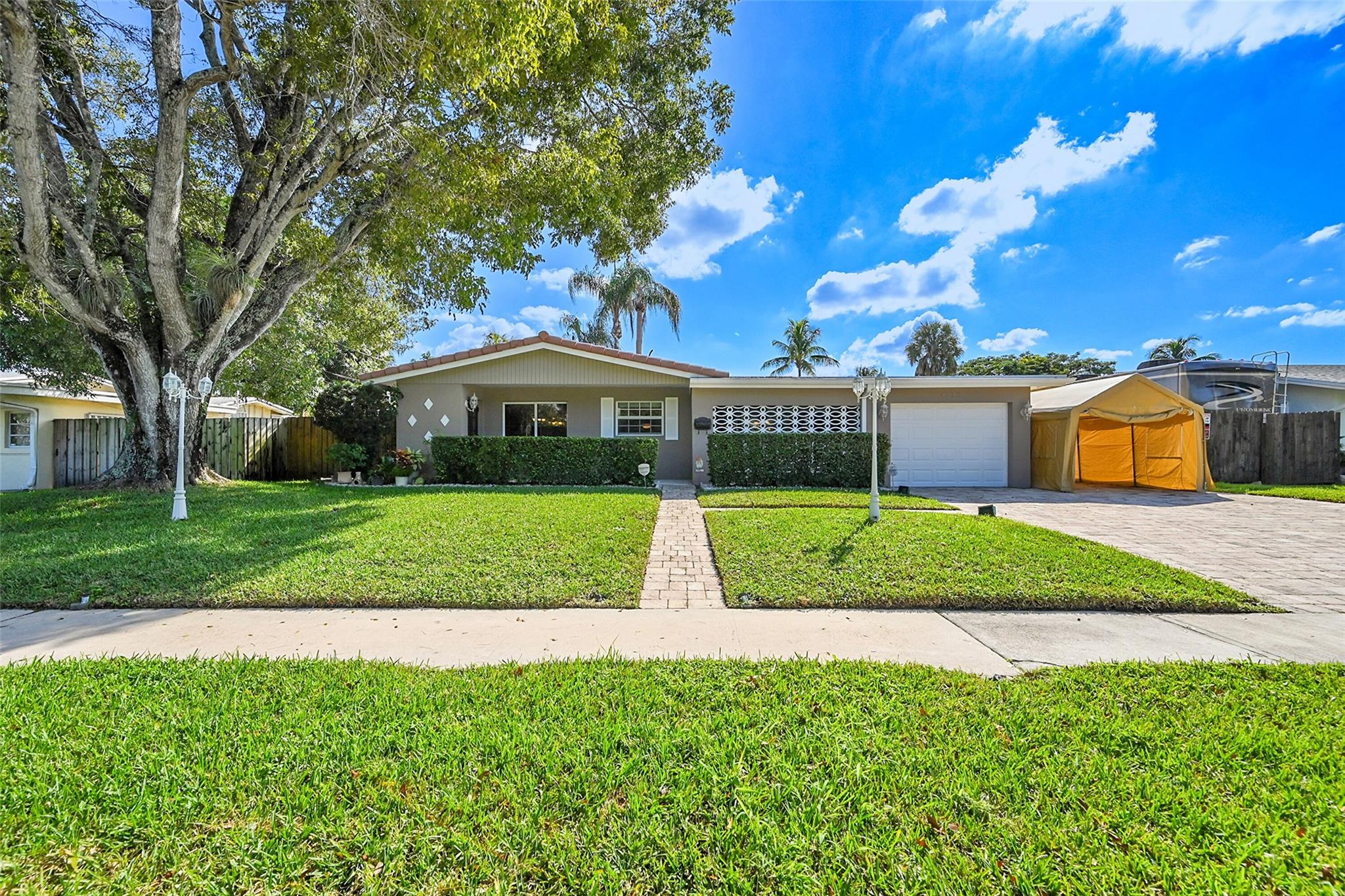Photo for 4230 NW 12th Street, Coconut Creek, FL 33066 - listing #FX-10535109 4230 NW 12th Street, Coconut Creek, FL 33066