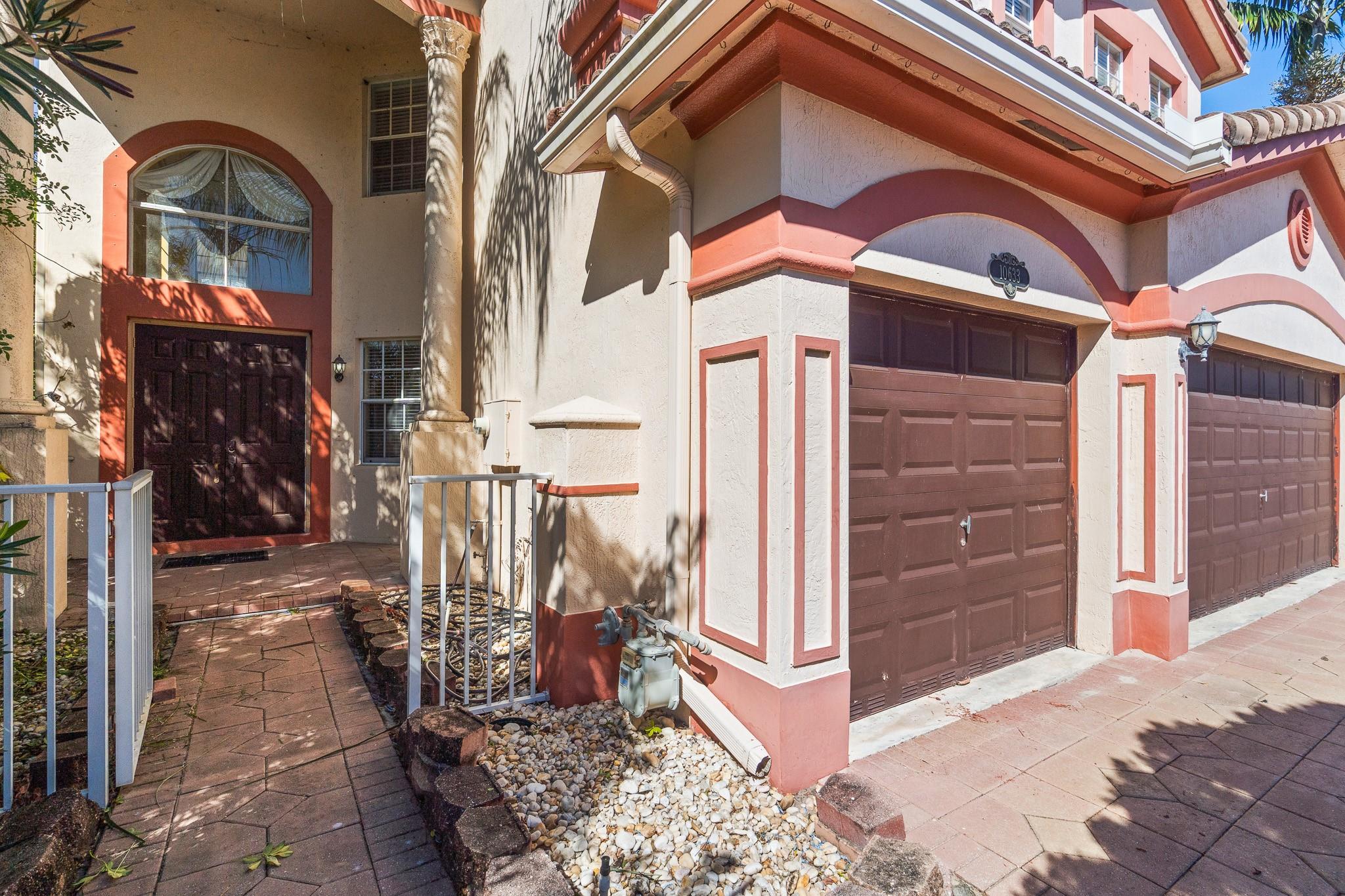 10633 Old Hammock Way, Wellington, FL 33414