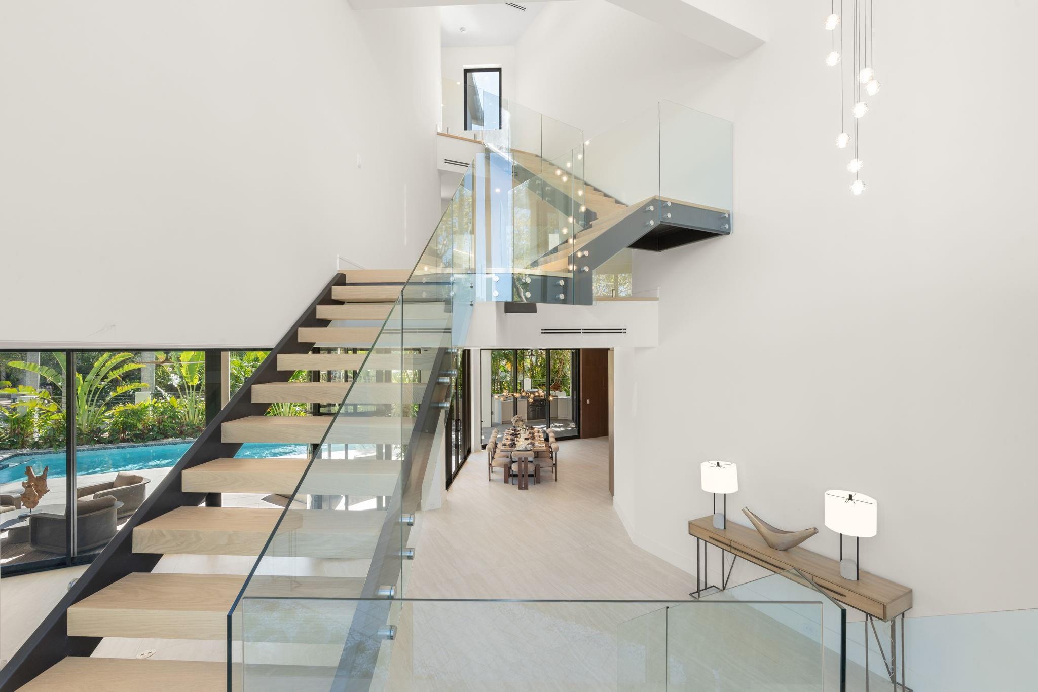 2035 Intracoastal Drive, Fort Lauderdale, FL 33305