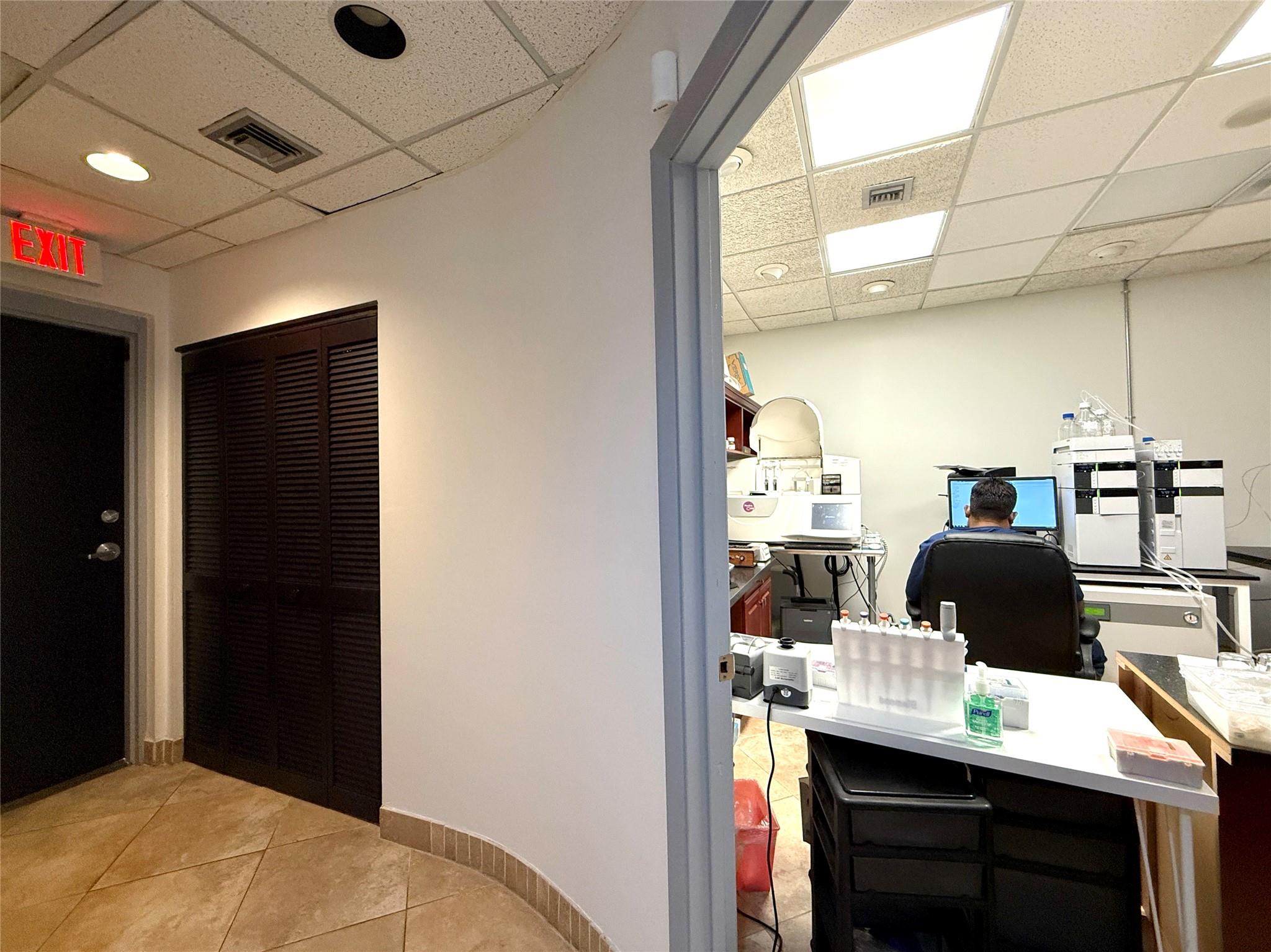 1500 N University Drive 101, Coral Springs, FL 33071