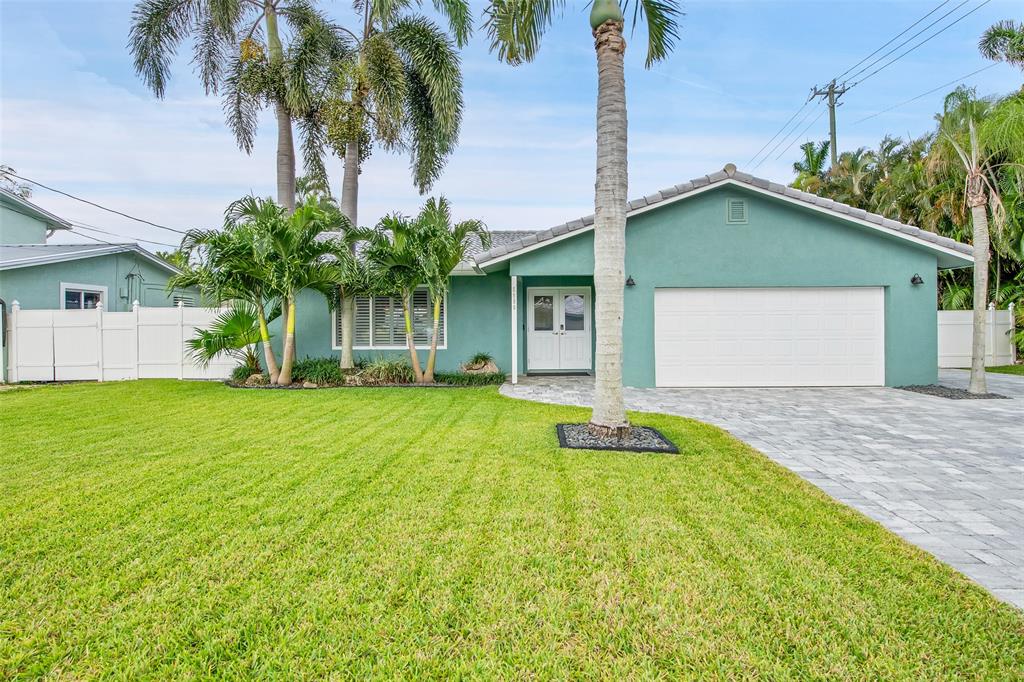 Photo for 5880 SW 19th Street, Plantation, FL 33317 - Listing #FX-10436185 5880 SW 19th Street, Plantation, FL 33317