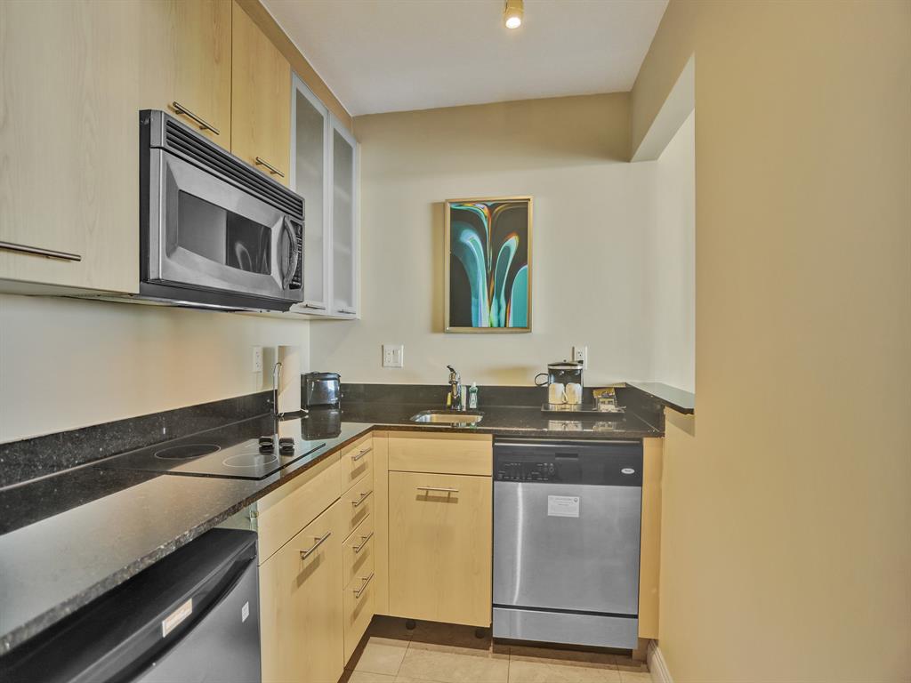 Photo for 2670 E Sunrise Boulevard, 830, Fort Lauderdale, FL 33304 - Listing #FX-10419953 2670 E Sunrise Boulevard, 830, Fort Lauderdale, FL 33304