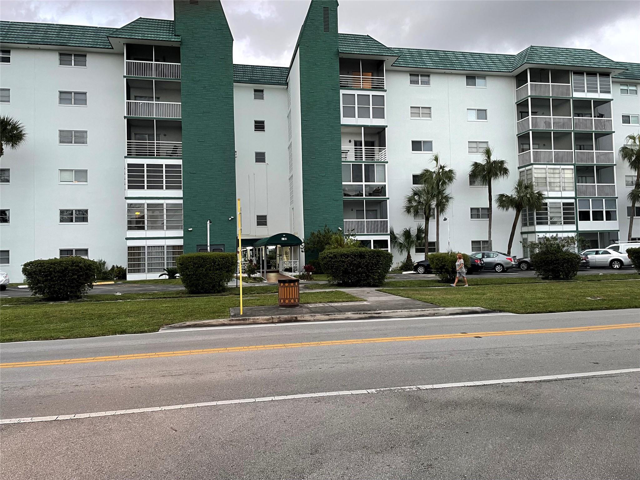 Photo for 4751 NW 21st Street, 500, Lauderhill, FL 33313 - listing #FX-10535455 4751 NW 21st Street, 500, Lauderhill, FL 33313