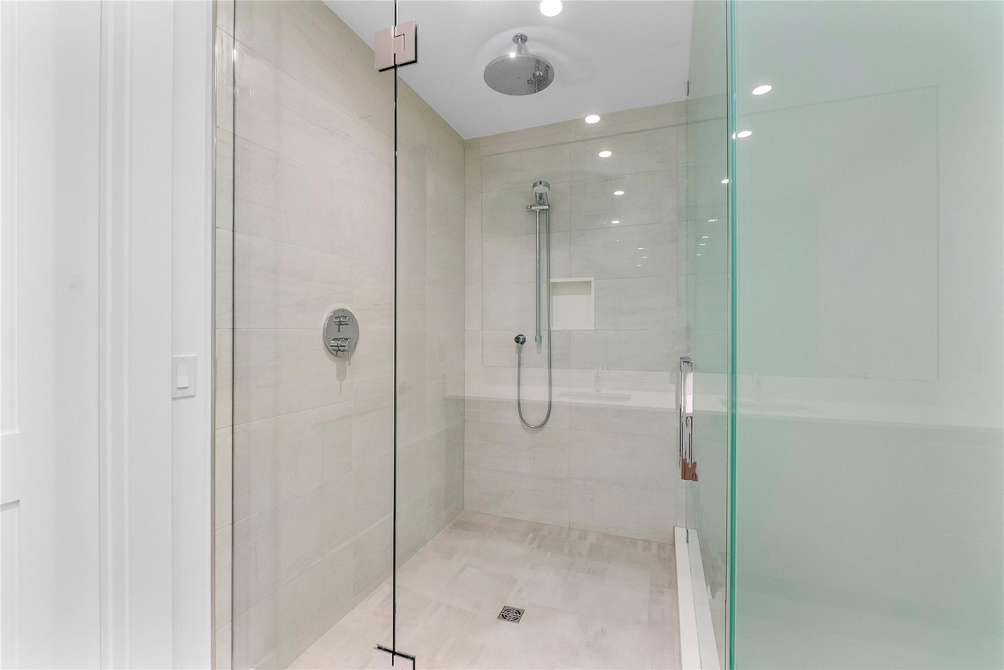 153 Seabreeze Boulevard 1203, Fort Lauderdale, FL 33304