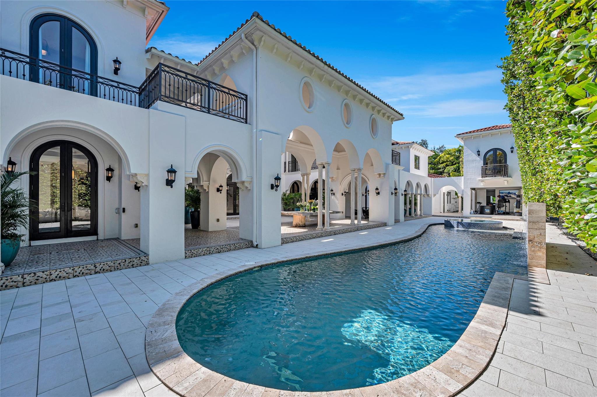 4955 SW 83rd Street, Miami, FL 33143