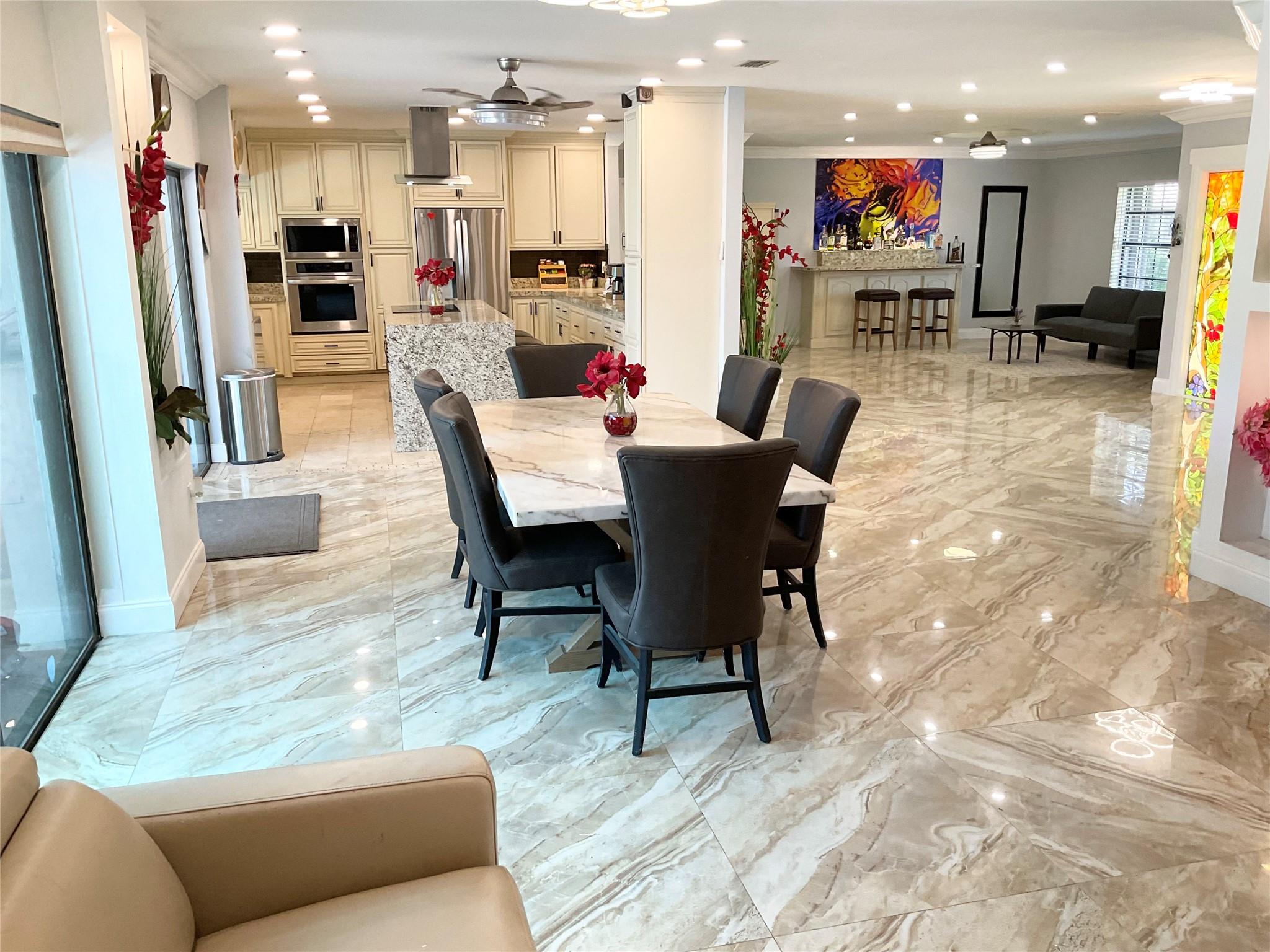 10477 NW 4th Street, Coral Springs, FL 33071