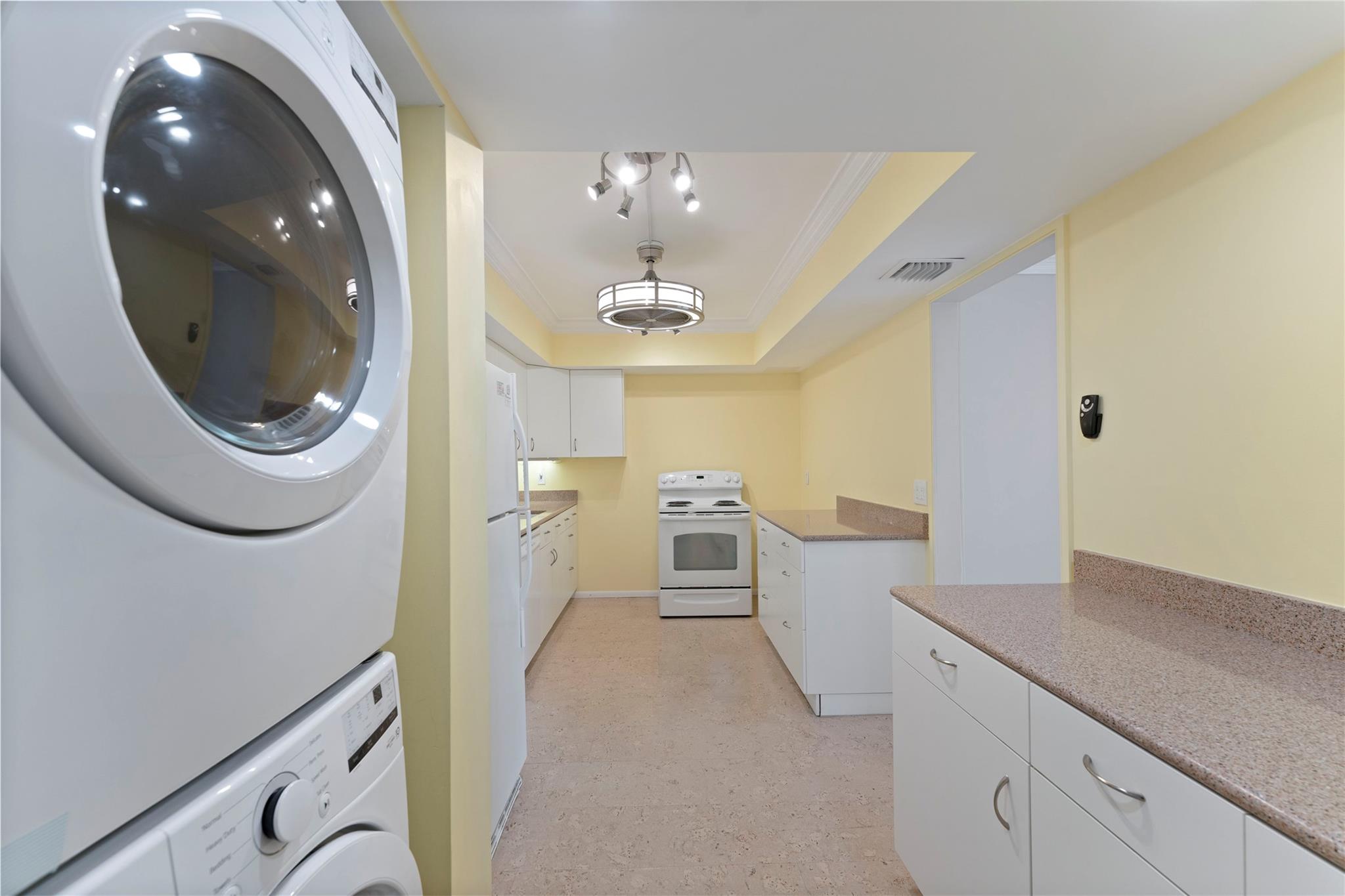 Photo for 3095 N Course Drive, 807, Pompano Beach, FL 33069 - Listing #FX-10508002 3095 N Course Drive, 807, Pompano Beach, FL 33069