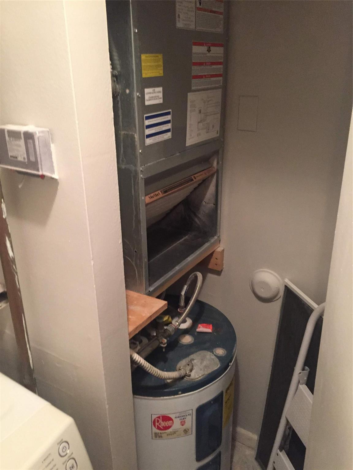 8721 Wiles Road 102, Coral Springs, FL 33067