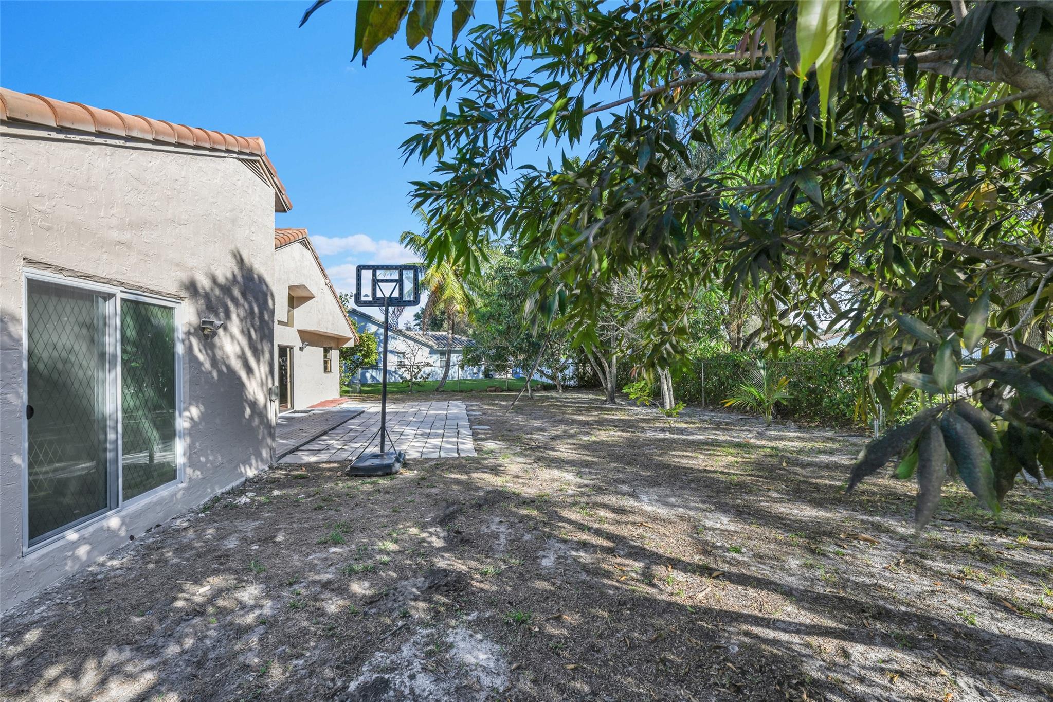 11136 NW 1st Place, Coral Springs, FL 33071