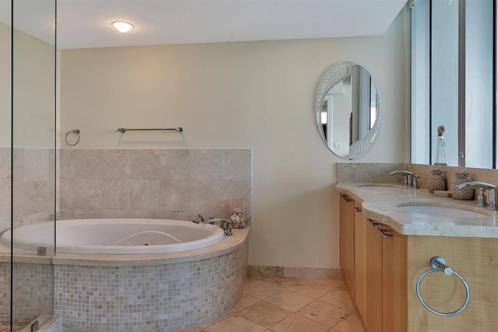 Photo for 1200 Holiday Drive, 406, Fort Lauderdale, FL 33316 - Listing #FX-10423172 1200 Holiday Drive, 406, Fort Lauderdale, FL 33316