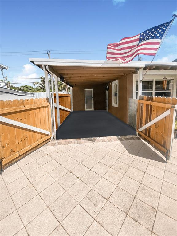 Photo for 1333 NE 25 Street, Pompano Beach, FL 33064 - Listing #FX-10409485 1333 NE 25 Street, Pompano Beach, FL 33064
