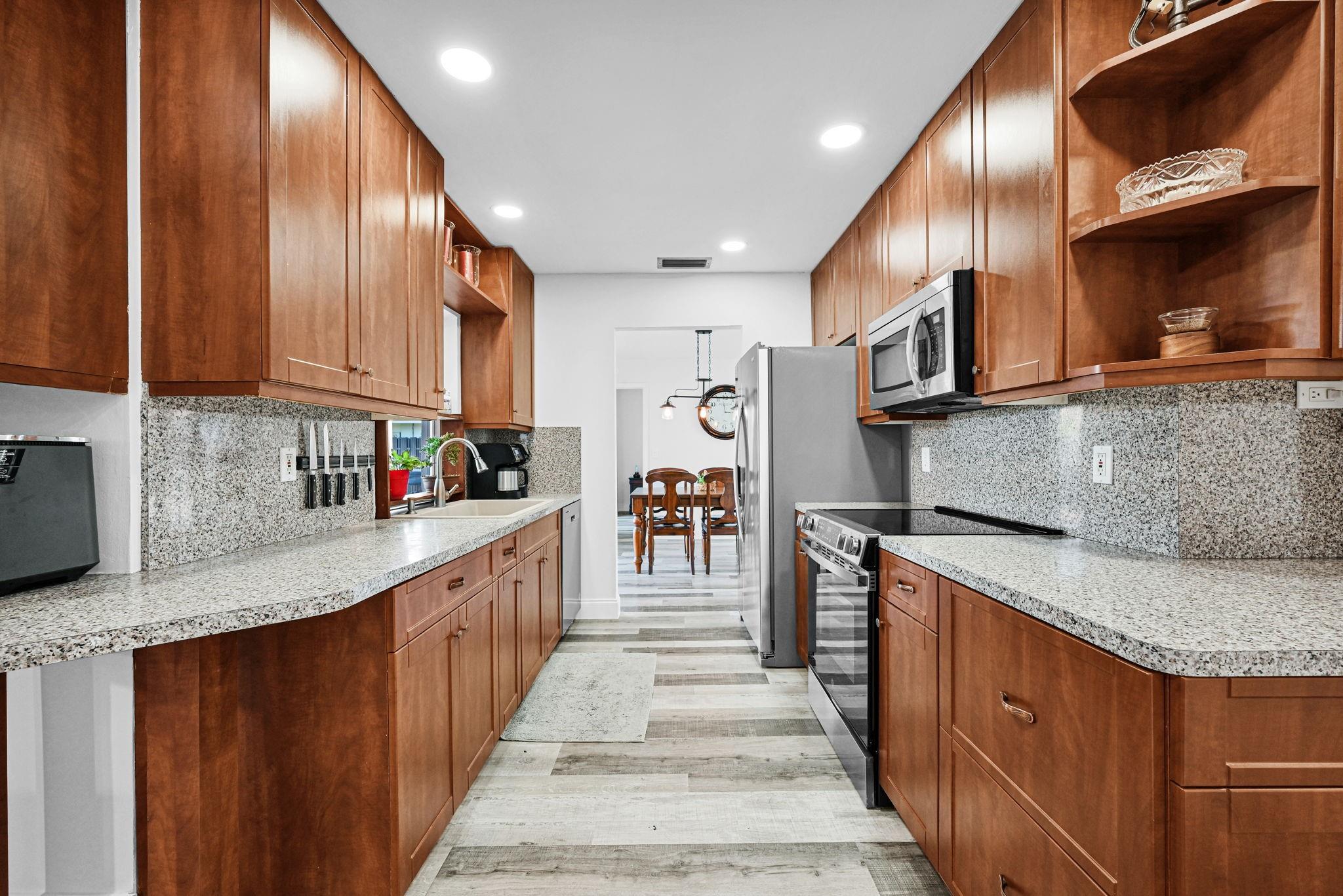 9921 NW 38th Street, Coral Springs, FL 33065