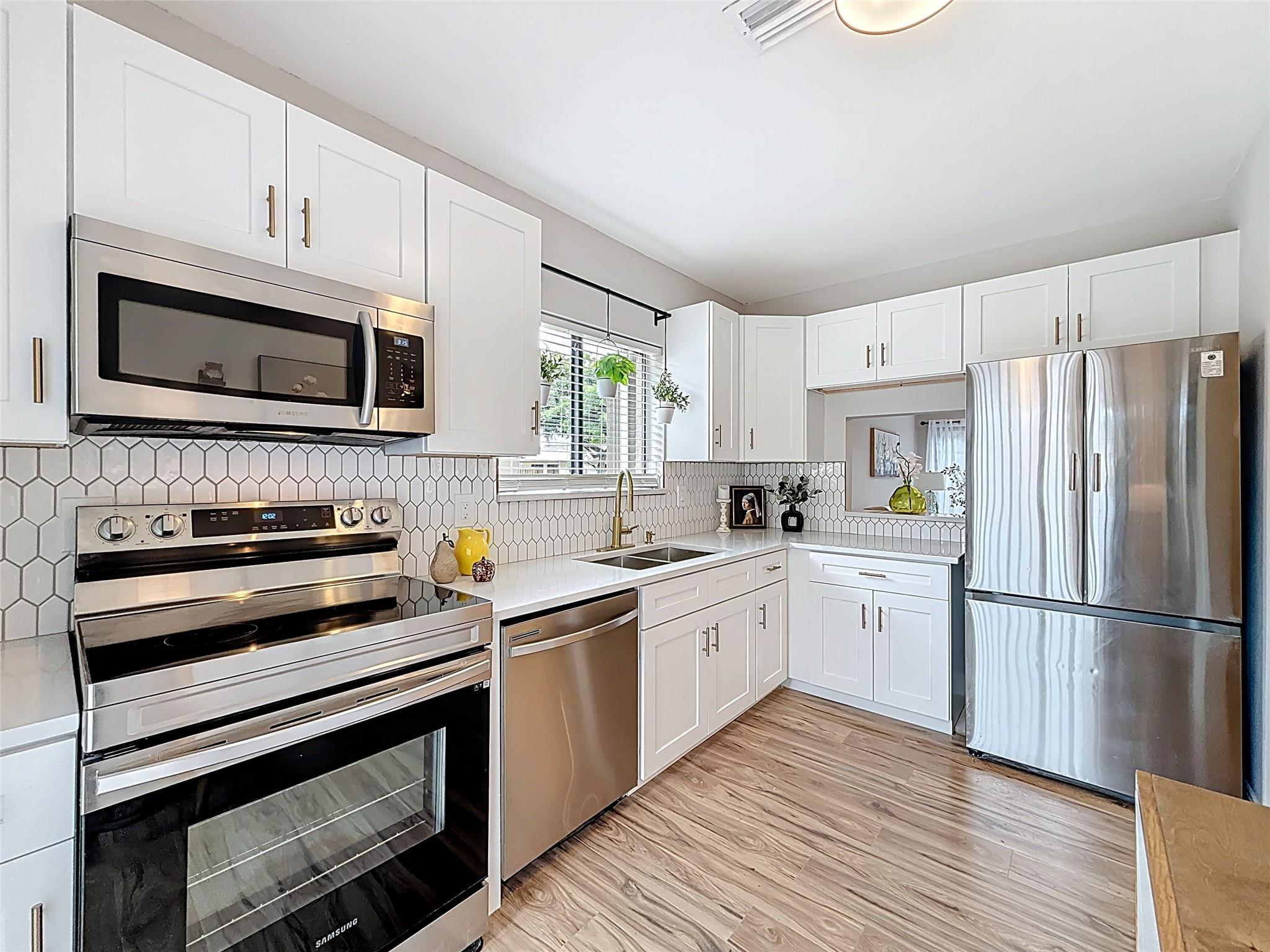 Photo for 2300 NW 37th Avenue, Coconut Creek, FL 33066 - listing #FX-10536503 2300 NW 37th Avenue, Coconut Creek, FL 33066