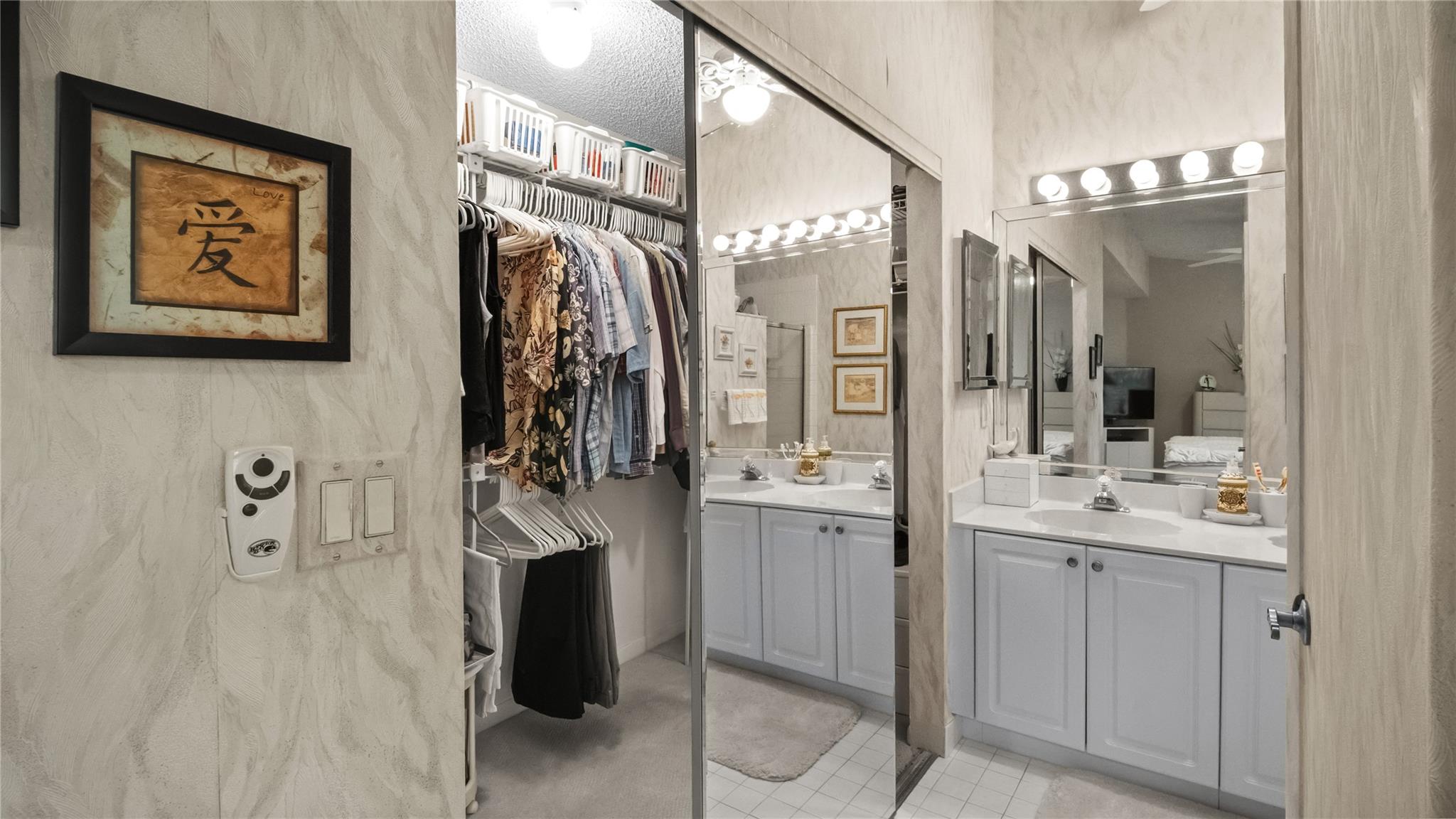 11431 Lakeview Drive 5-C, Coral Springs, FL 33071