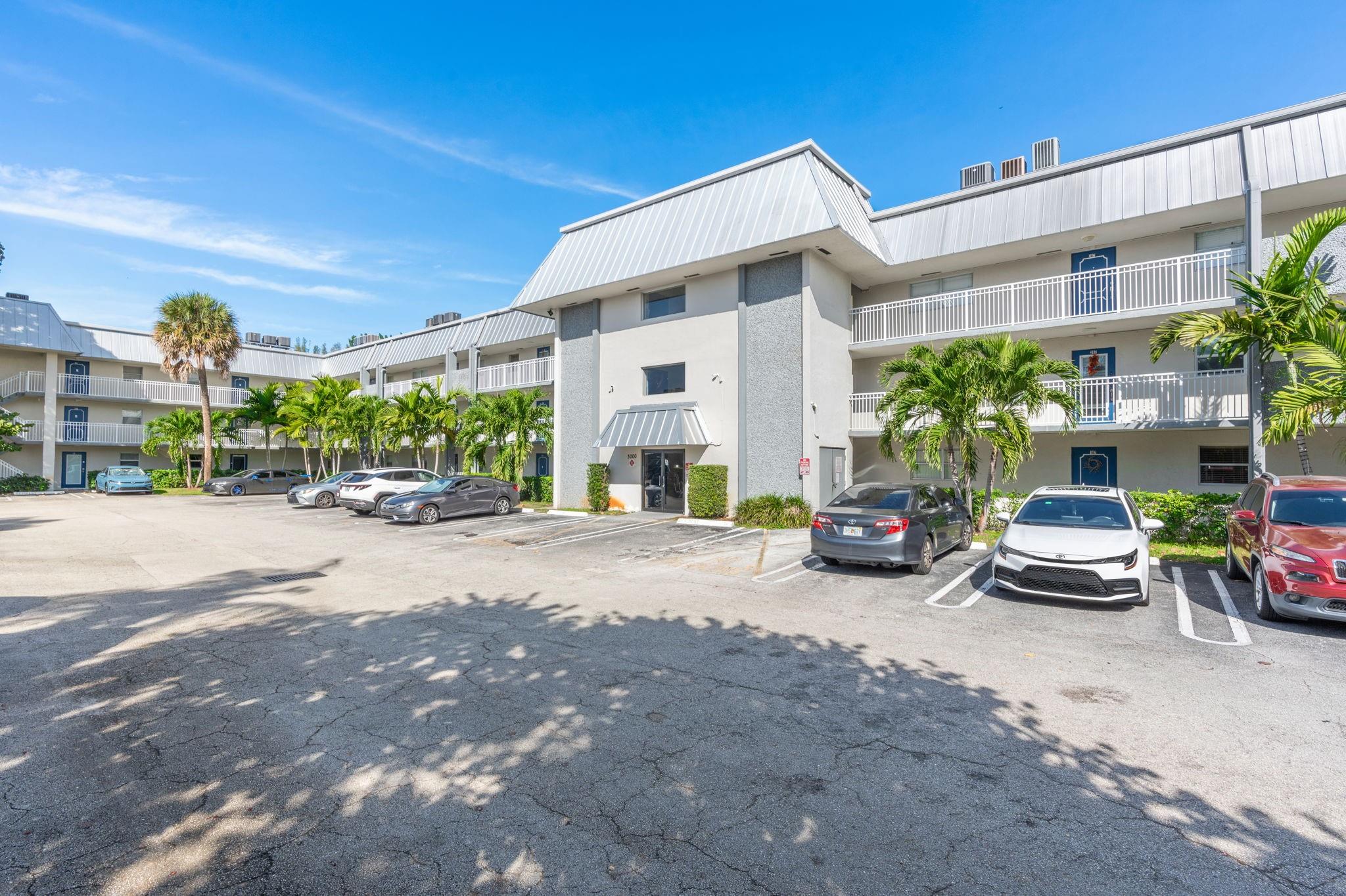 3000 Riverside Drive 302-1, Coral Springs, FL 33065