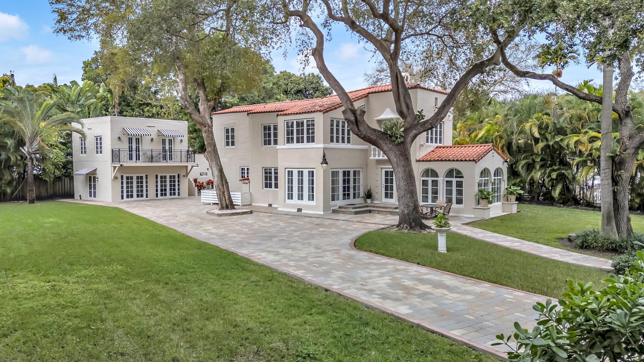 5960 N Bayshore Drive, Miami, FL 33137