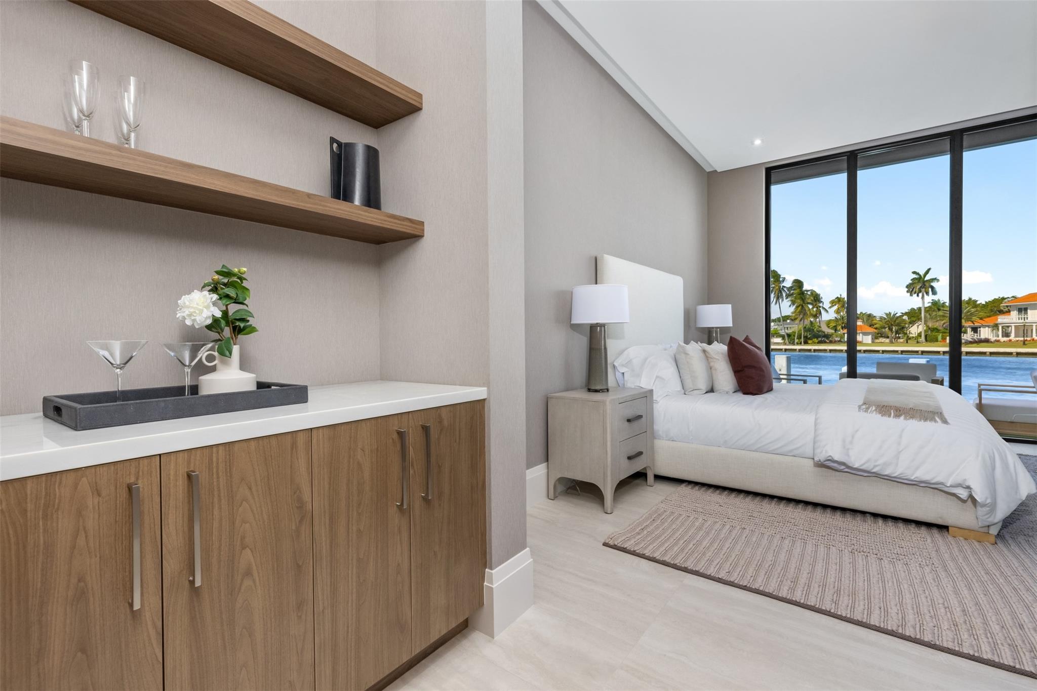 32 Seneca Road, Fort Lauderdale, FL 33308