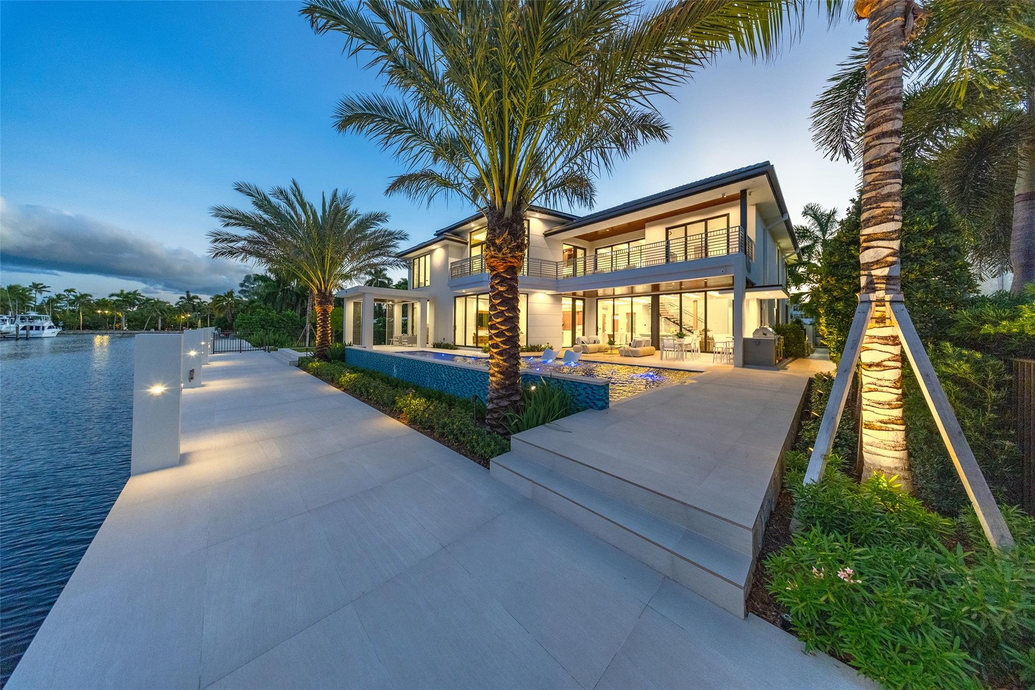 24 Fiesta Way, Fort Lauderdale, FL 33301