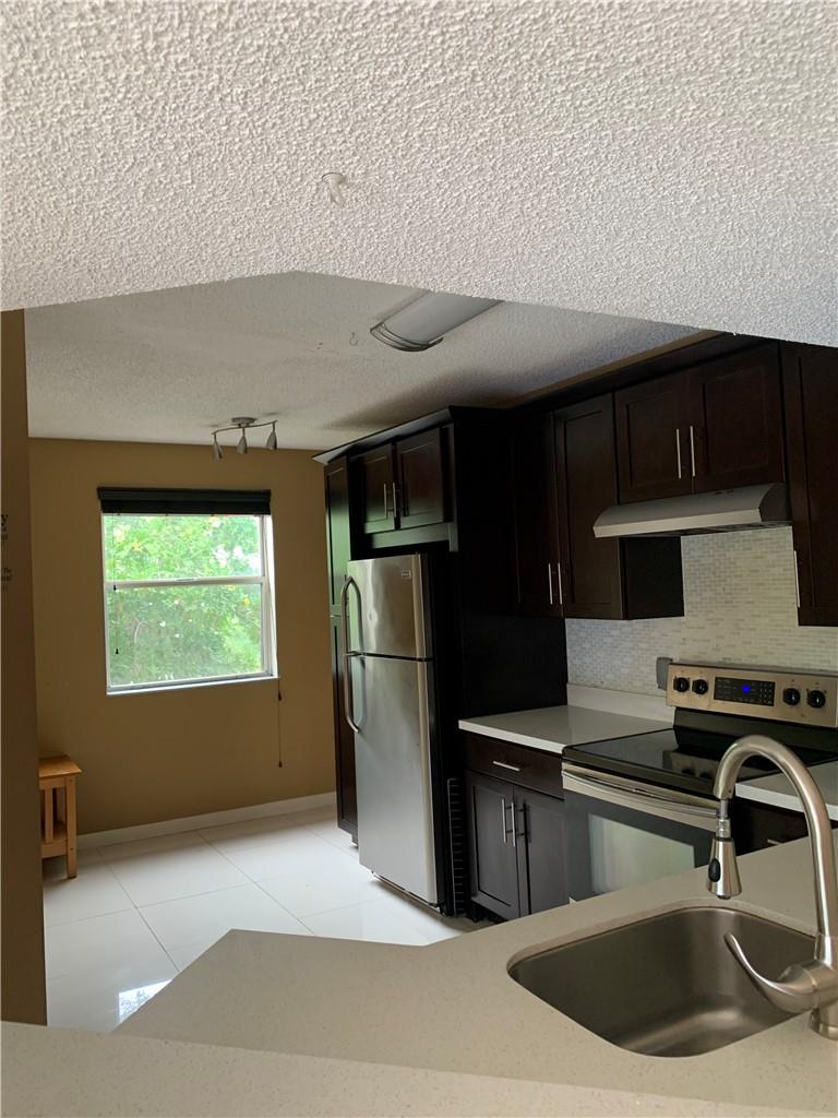 Photo for 8891 Wiles Road 308, Coral Springs, FL 33067 - Listing #FX-10551534 8891 Wiles Road 308, Coral Springs, FL 33067