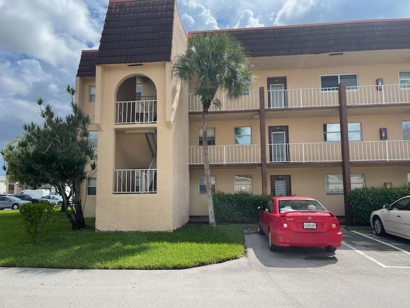 Photo for 2800 N Pine Island Road, 101, Sunrise, FL 33322 - listing #FX-10528377 2800 N Pine Island Road, 101, Sunrise, FL 33322