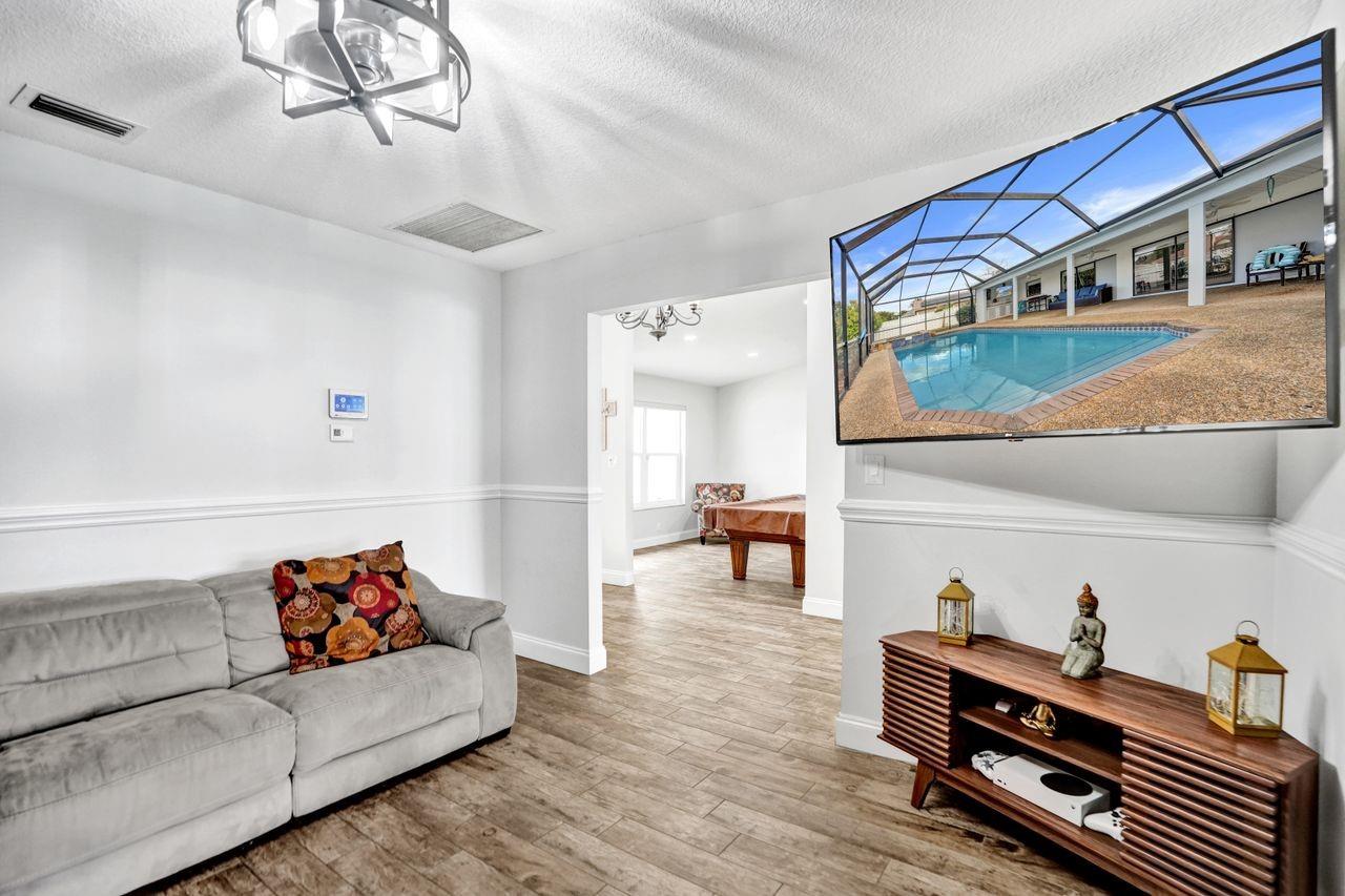 326 NW 101st Terrace, Coral Springs, FL 33071