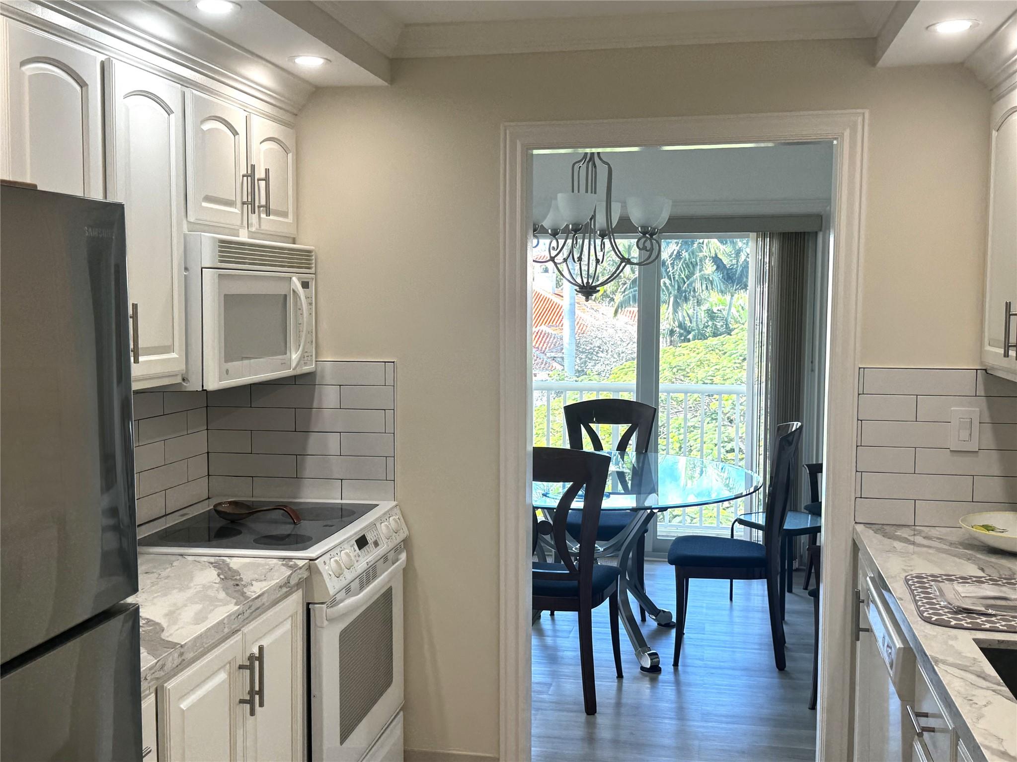 951 De Soto Road 326, Boca Raton, FL 33432