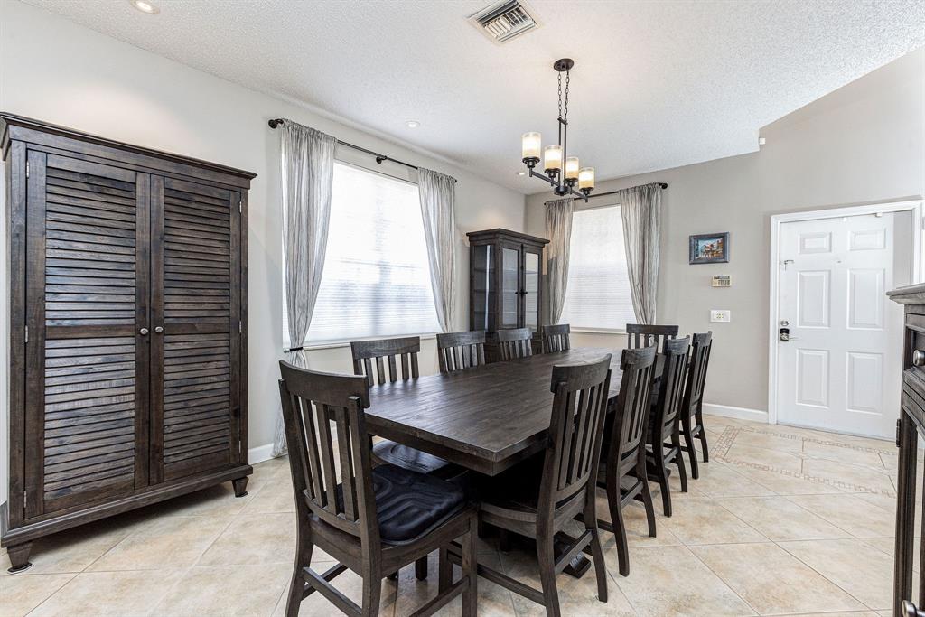Photo for 1104 Hidden Valley Way, Weston, FL 33327 - Listing #FX-10435153 1104 Hidden Valley Way, Weston, FL 33327