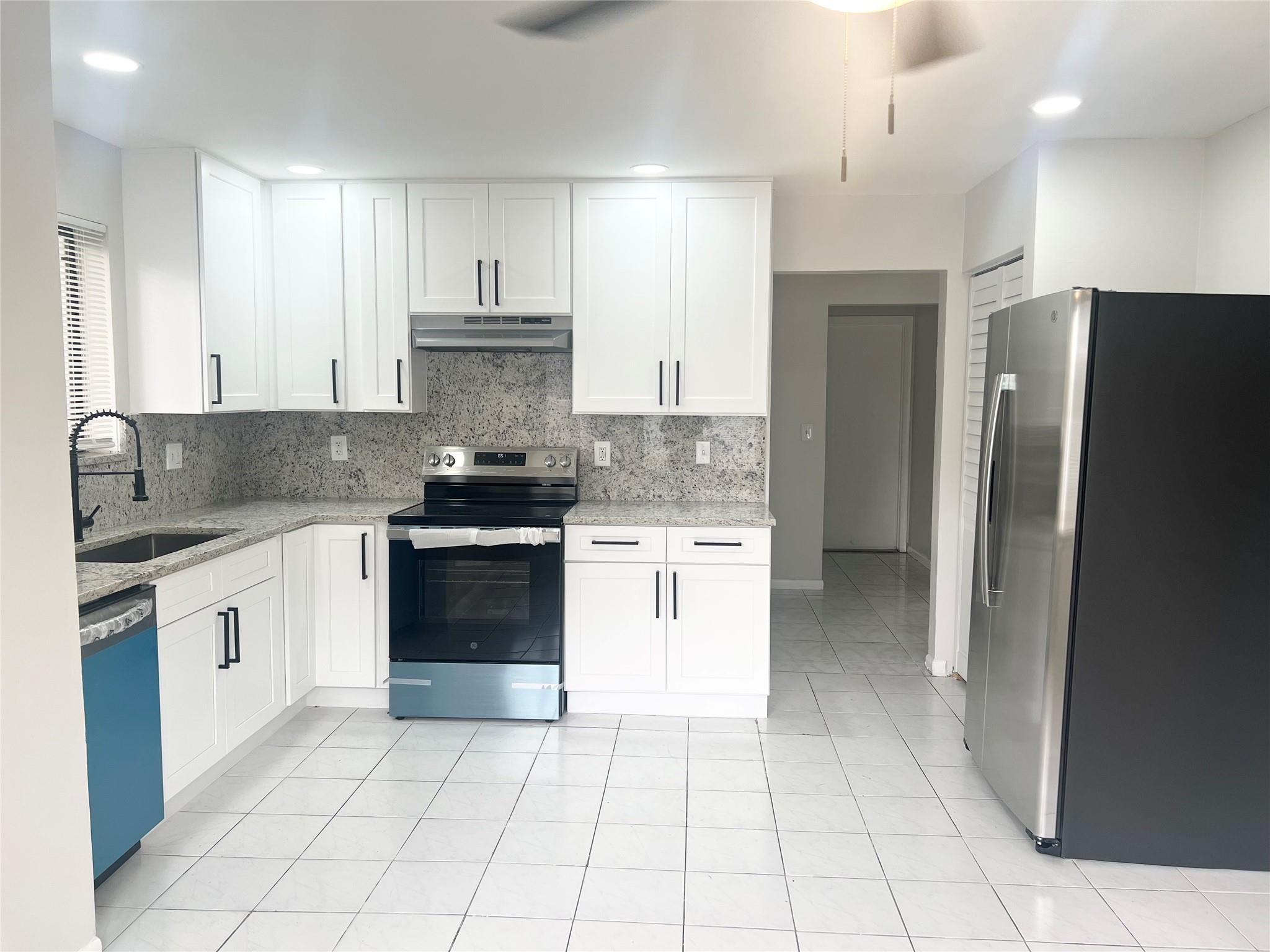 11530-32 NW 43rd Street 11530-32, Coral Springs, FL 33065