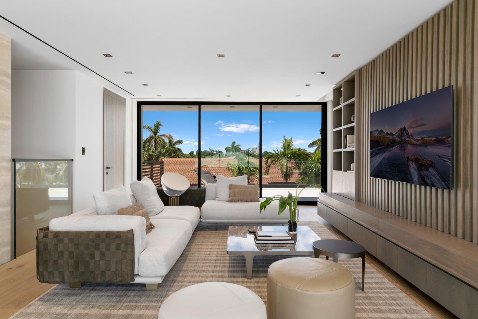 1721 SE 11th Street, Fort Lauderdale, FL 33316