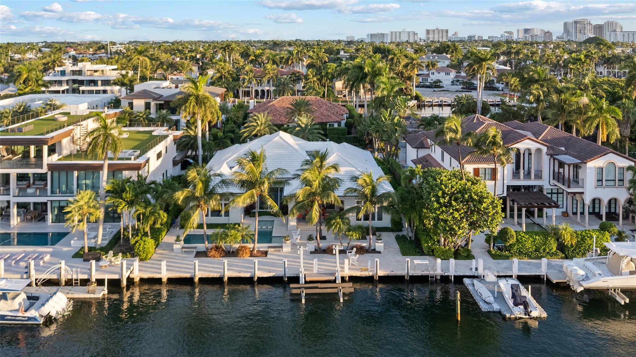 Photo for 2530 Lucille Drive, Fort Lauderdale, FL 33316 - listing #FX-10531421 2530 Lucille Drive, Fort Lauderdale, FL 33316